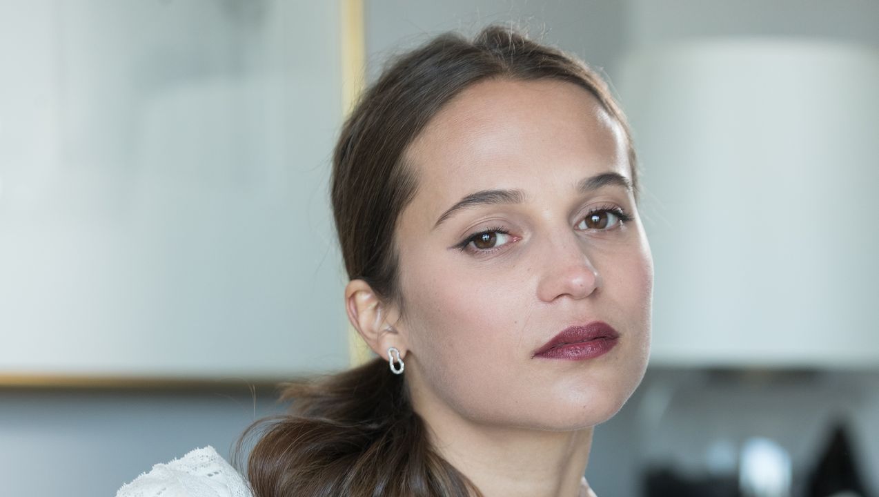 Alicia Vikander Zurich Film Festival Monochrome Wallpapers