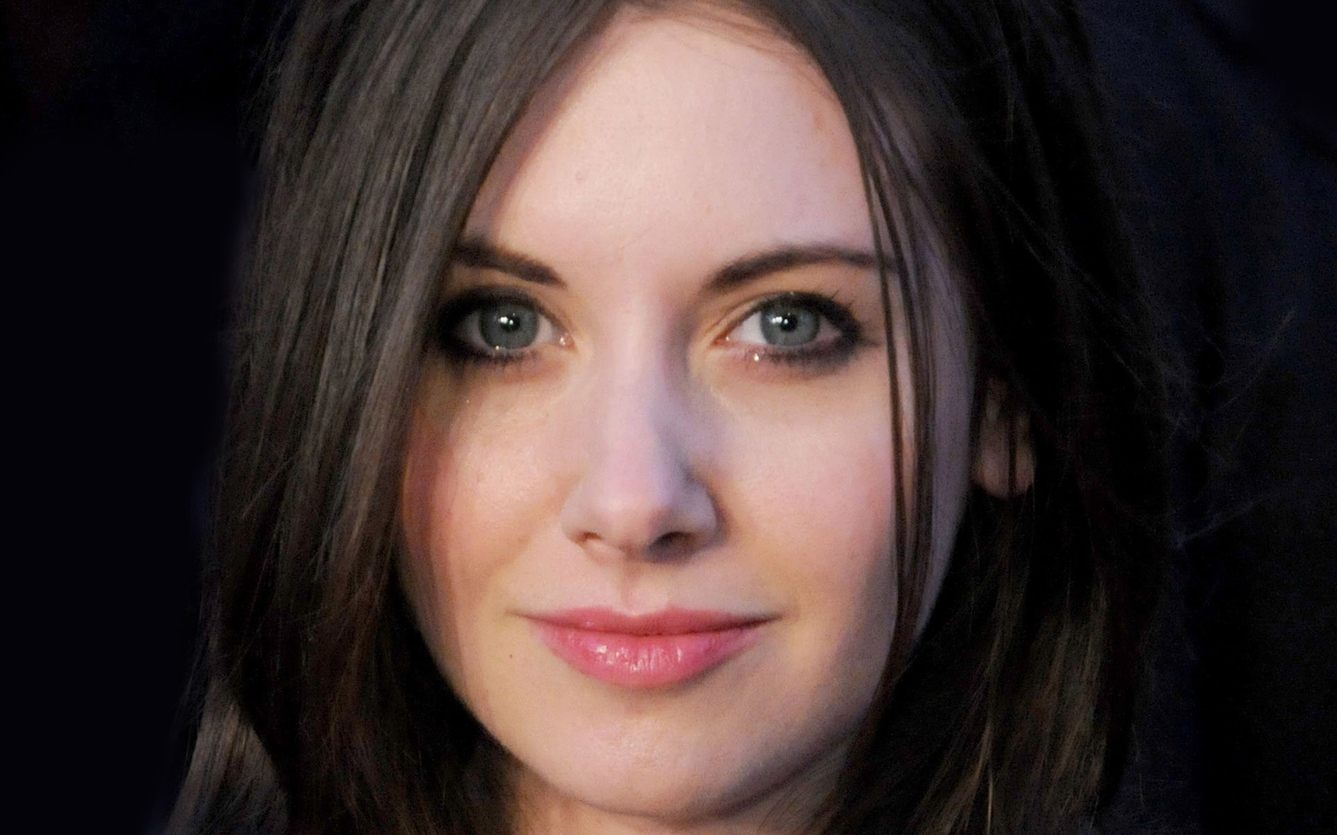 Alison Brie Blue Eyes Wallpapers