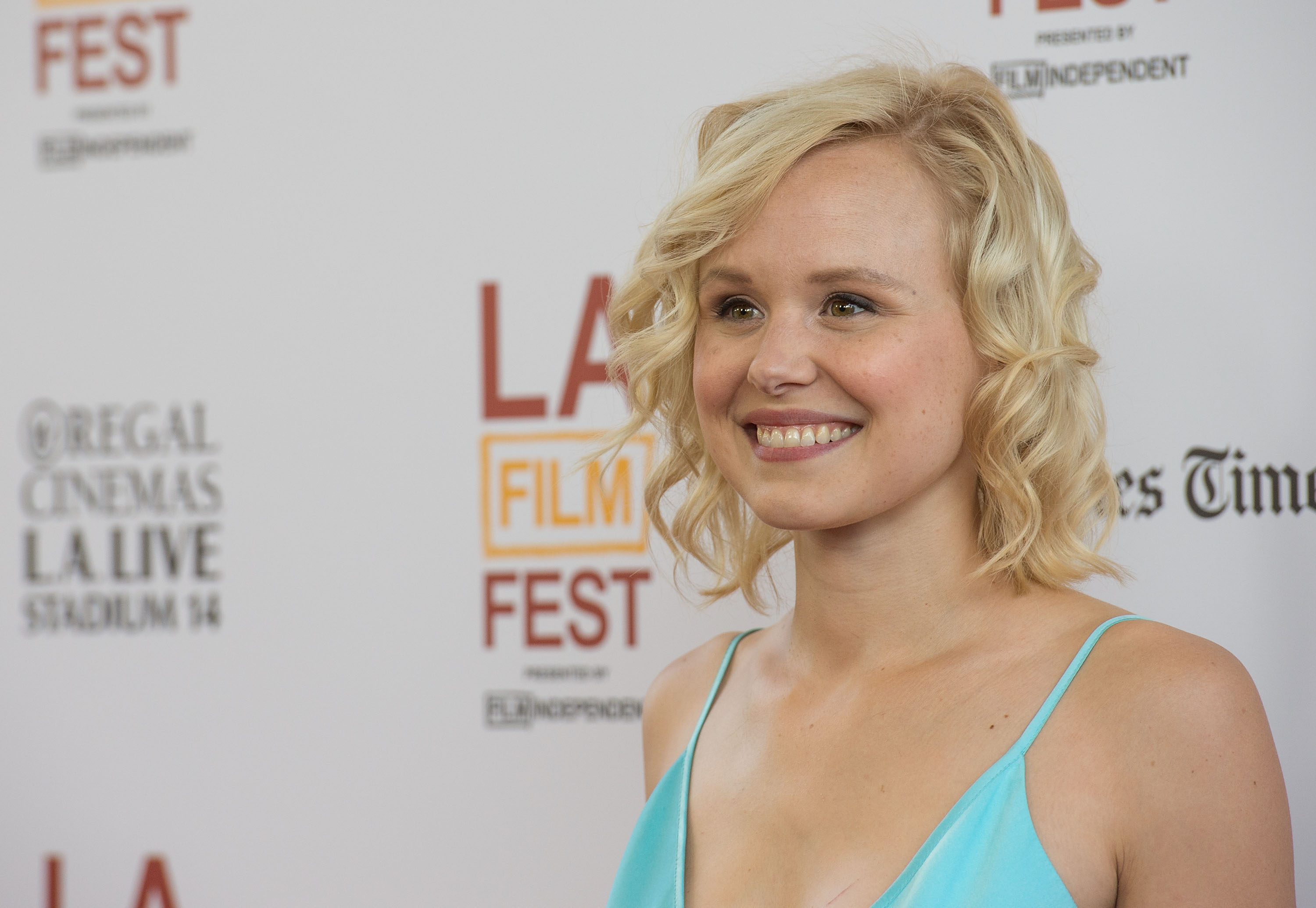 Alison Pill Wallpapers