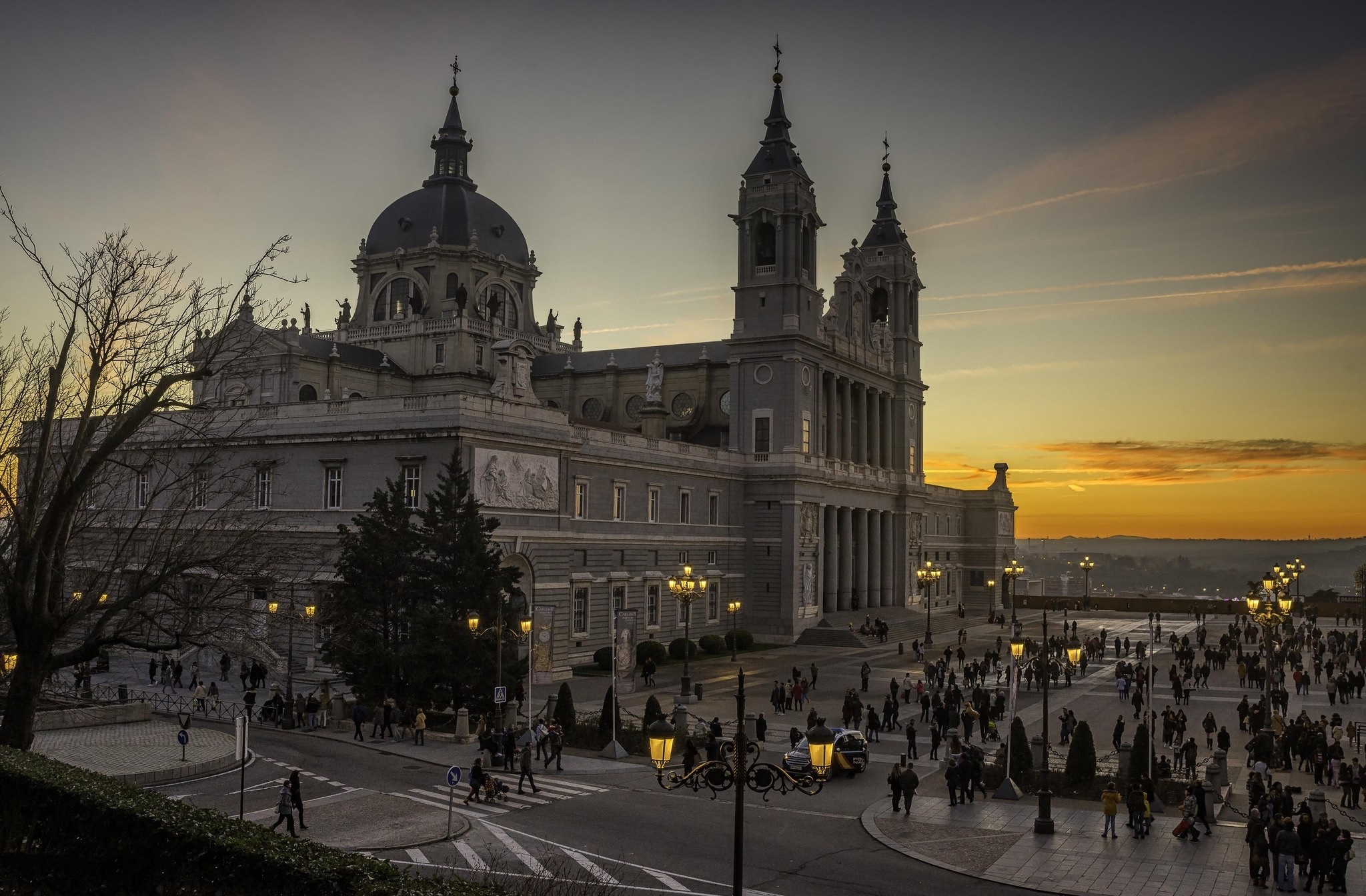 Almudena Cathedral Wallpapers