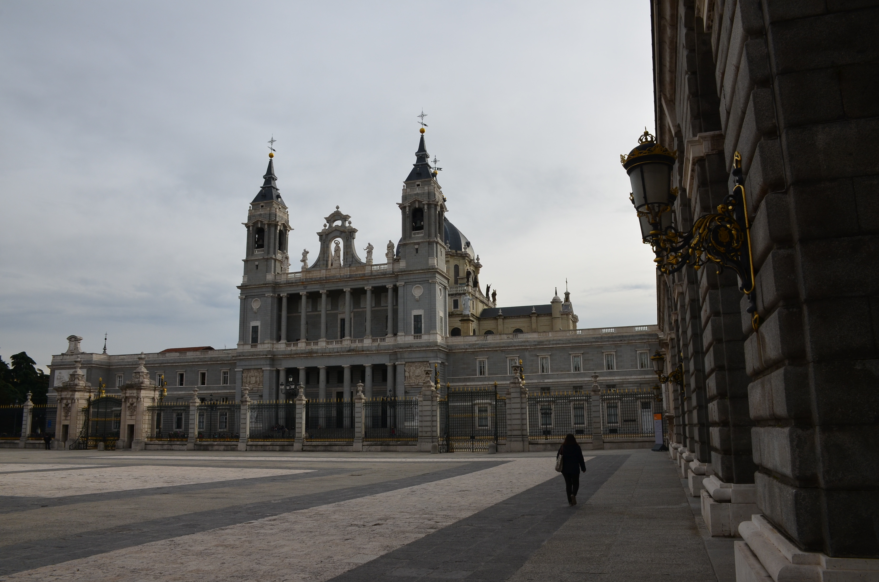 Almudena Cathedral Wallpapers