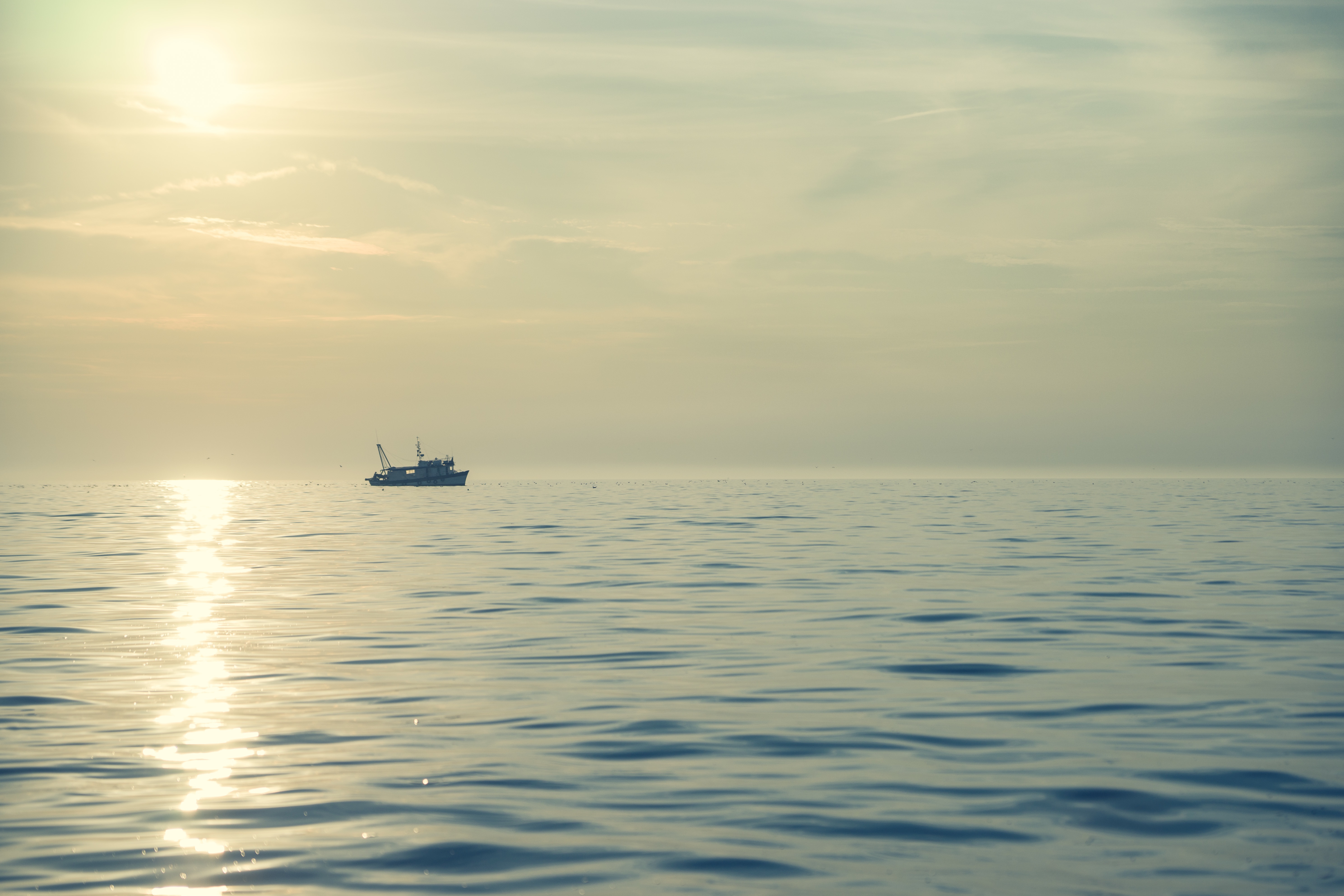 Alone Boat In The Sea Wallpapers