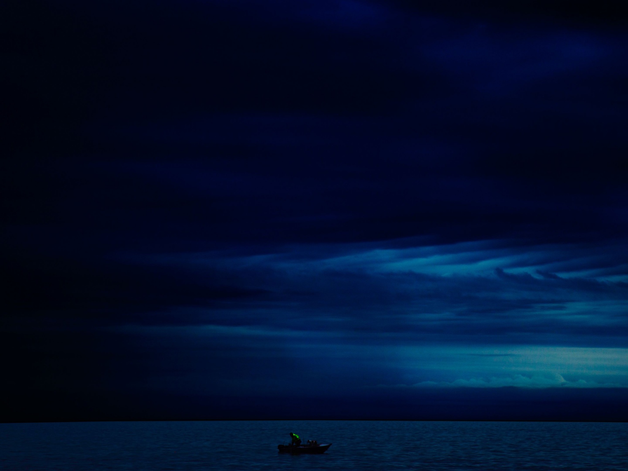 Alone Boat In The Sea Wallpapers