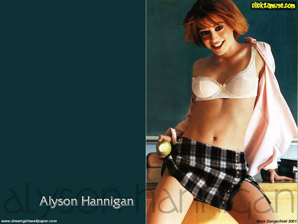 Alyson Hannigan Wallpapers