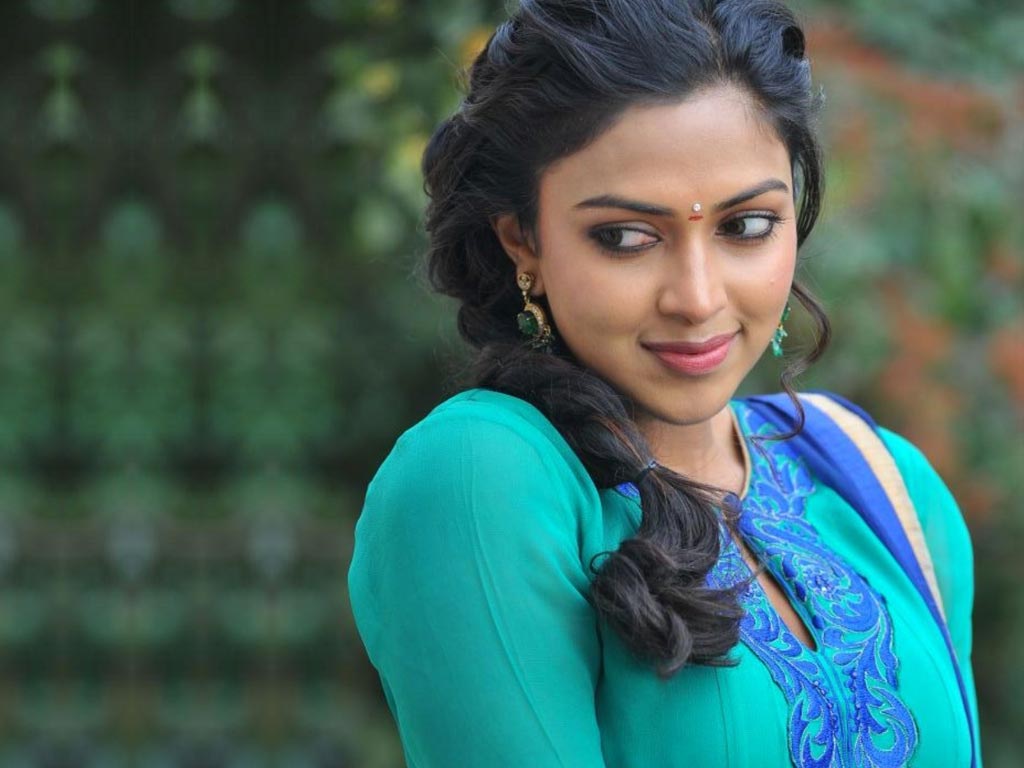 Amala Paul Images Hd Wallpapers