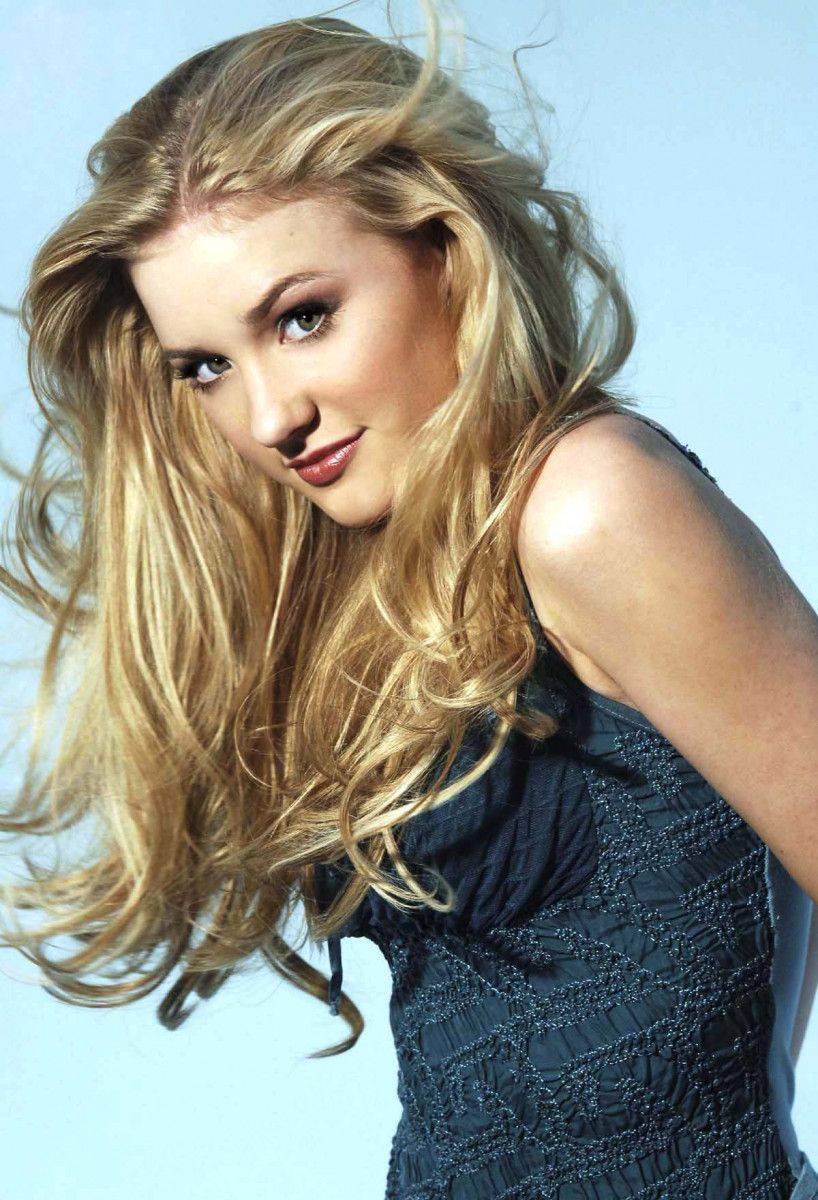 Amanda Michalka Wallpapers