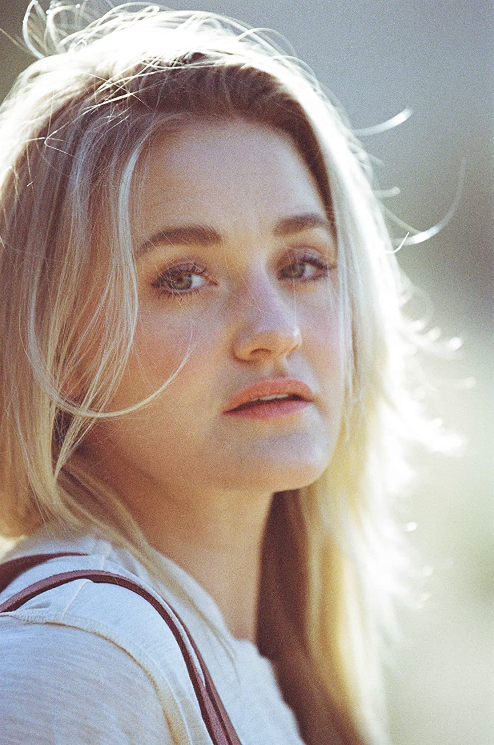 Amanda Michalka Wallpapers