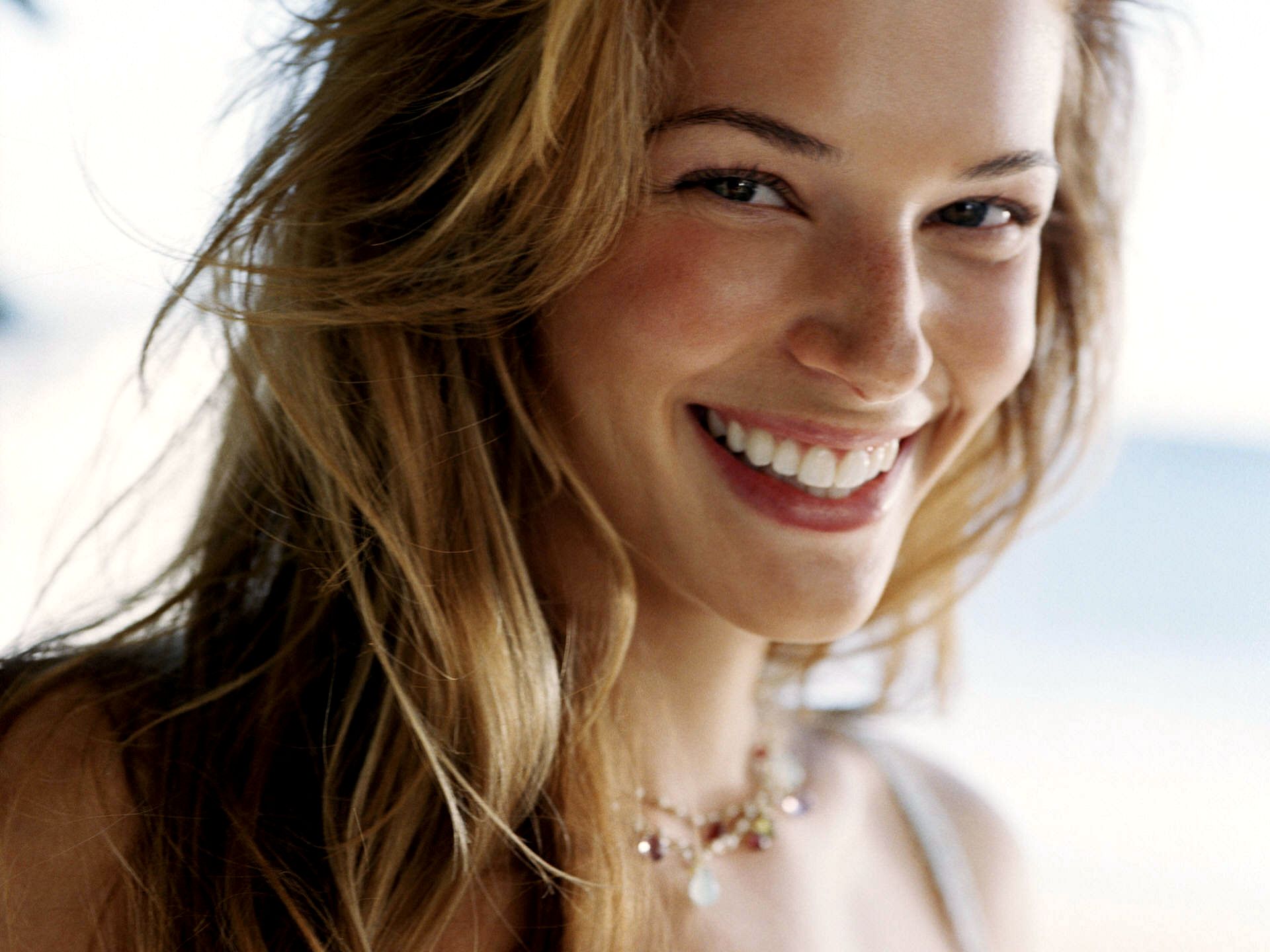 Amanda Righetti Wallpapers