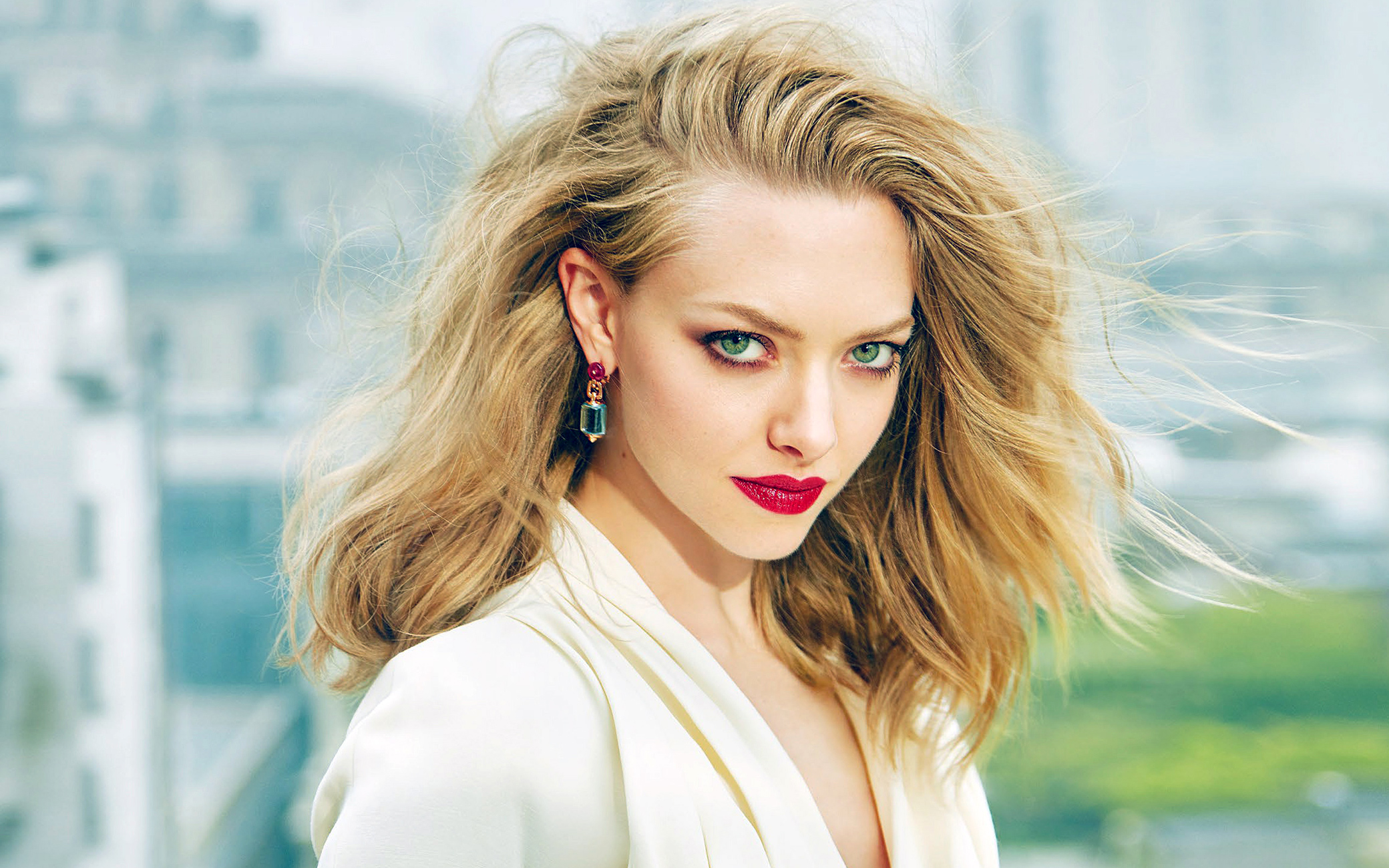 Amanda Seyfried In Gringo Movie Wallpapers