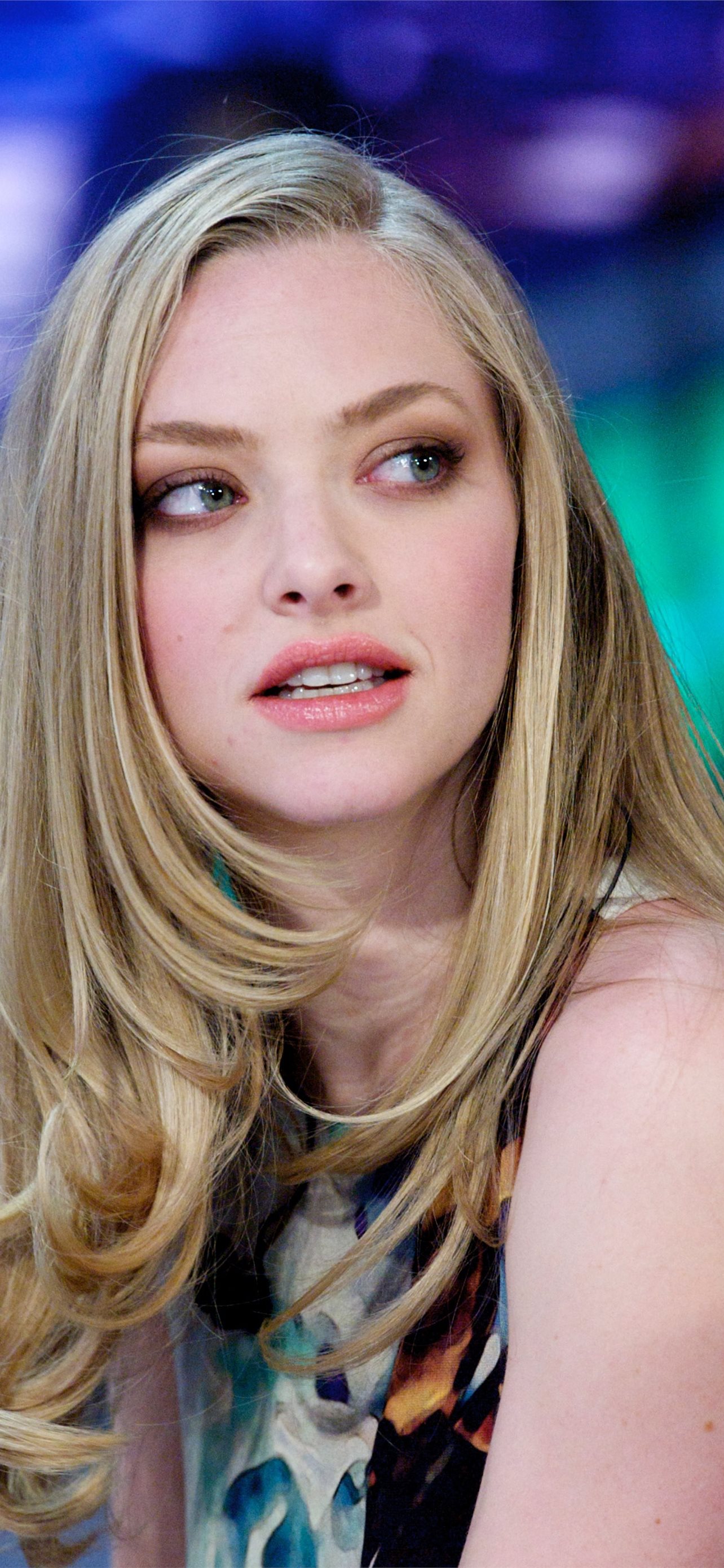 Amanda Seyfried New Wallpapers