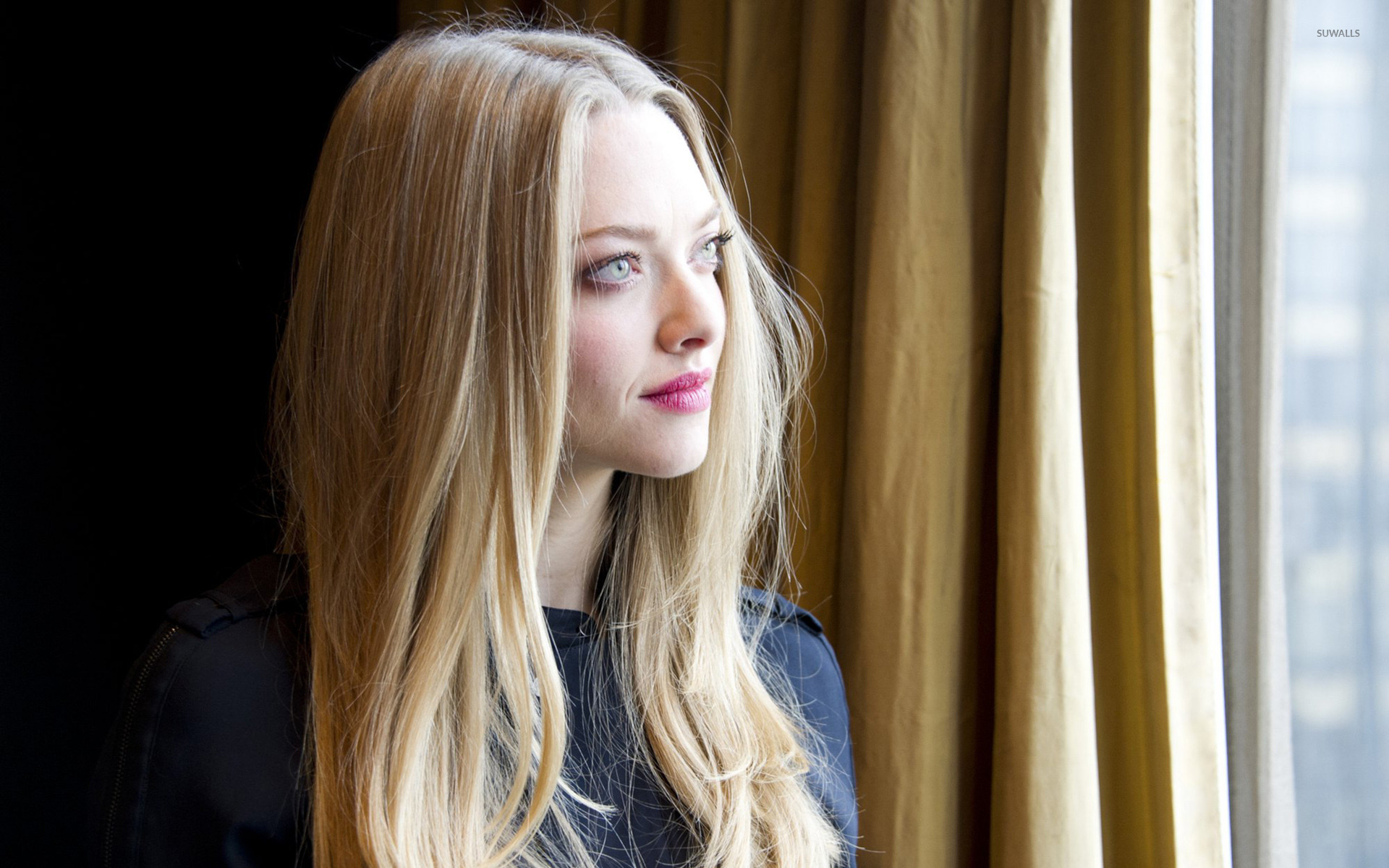 Amanda Seyfried Wallpapers