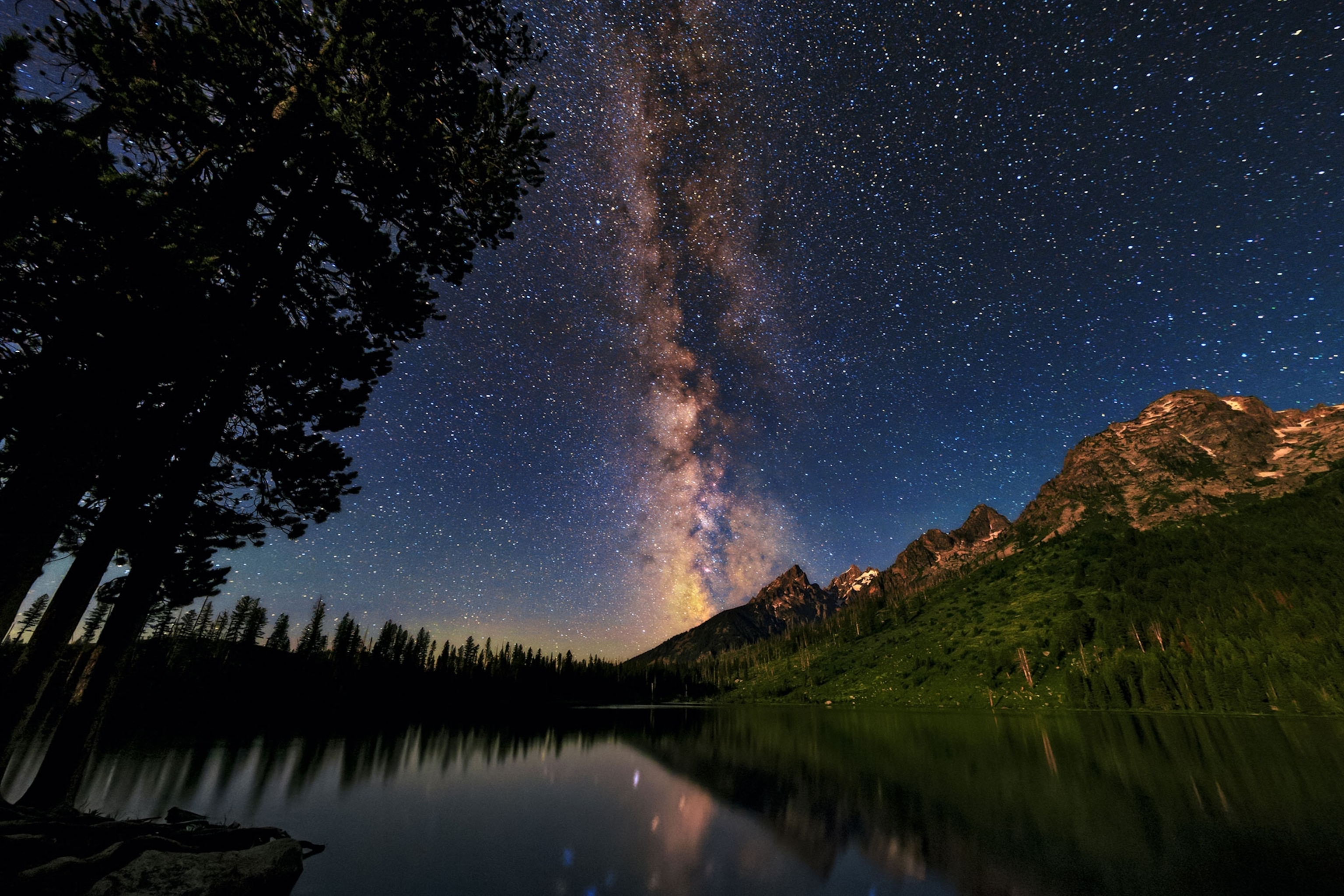 Amazing Milky Way At Lakside Wallpapers