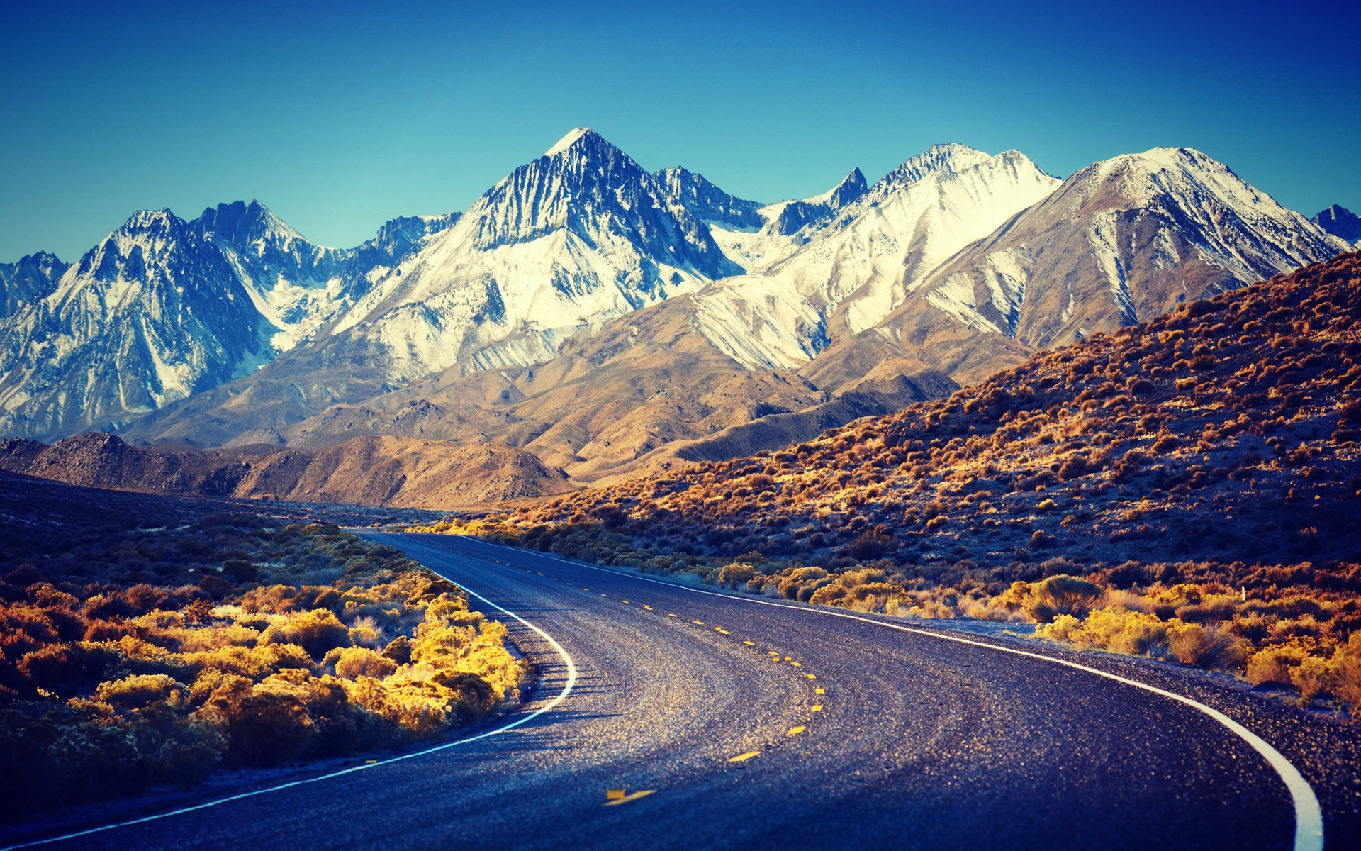 Amazing Mountain Road Wallpapers