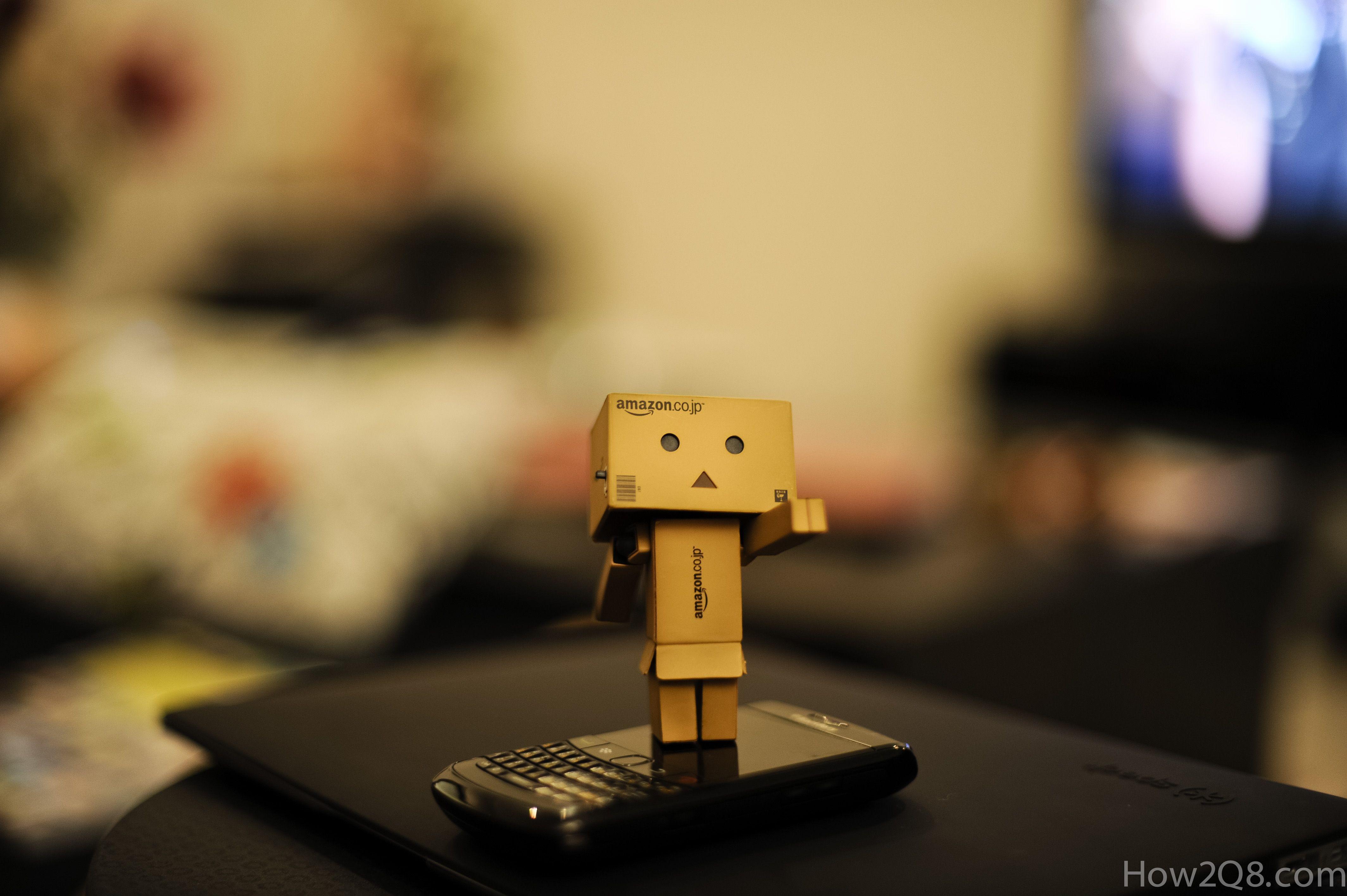 Amazon Box Robot Wallpapers