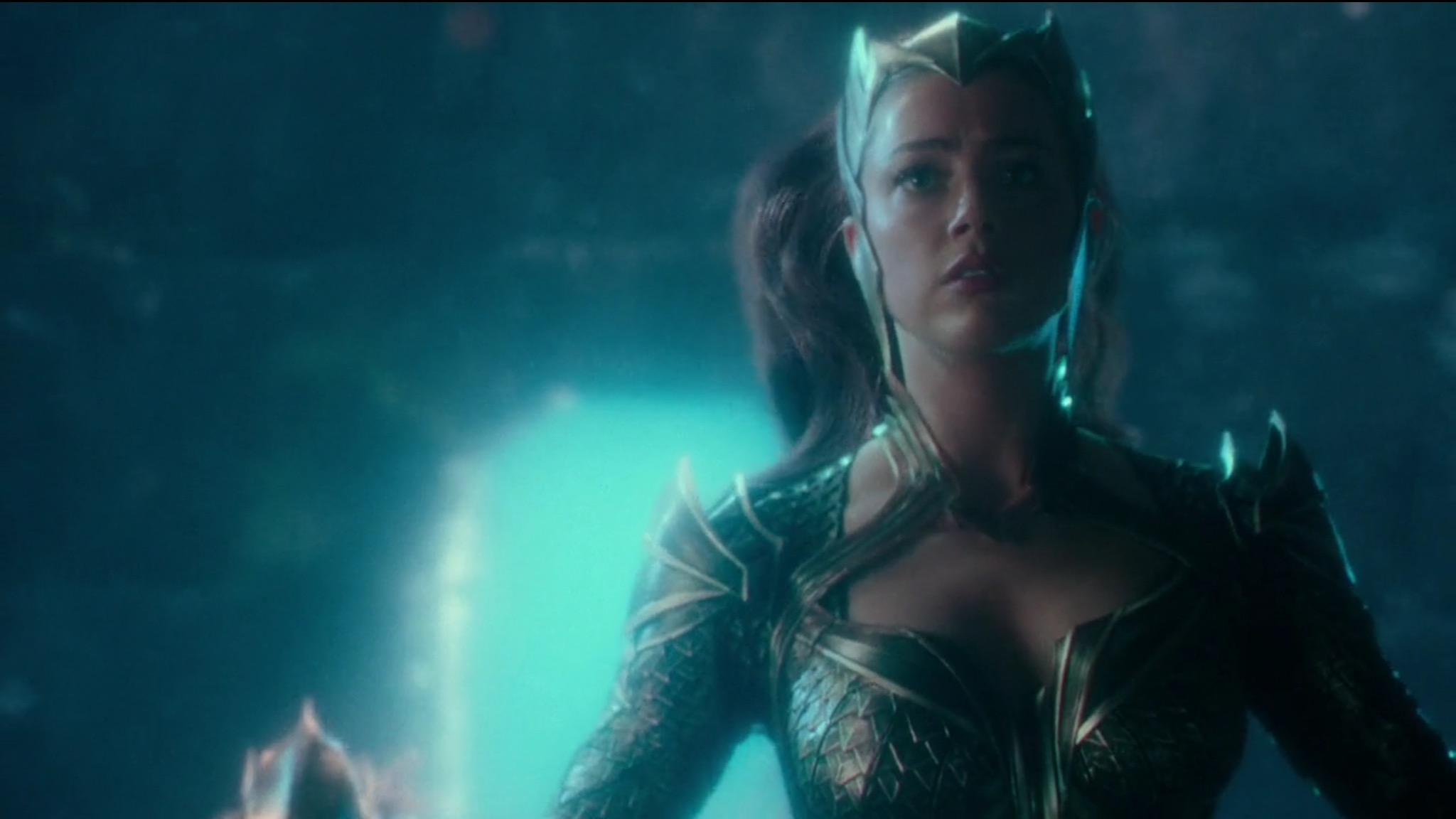 Amber Heard In Justice League Wallpapers