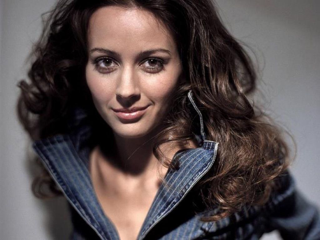 Amy Acker Wallpapers