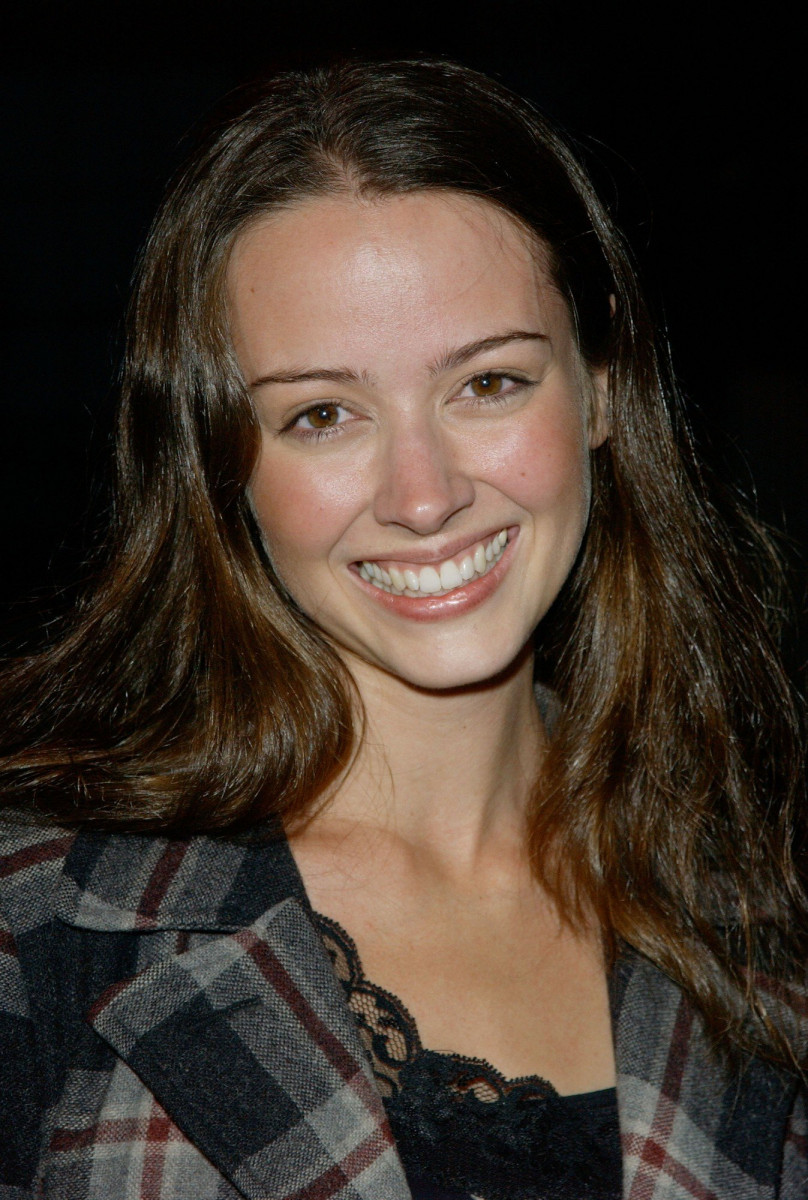 Amy Acker Wallpapers