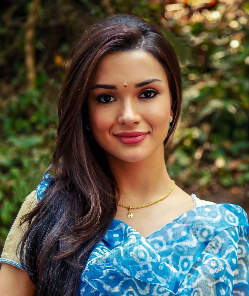 Amy Jackson Wallpapers