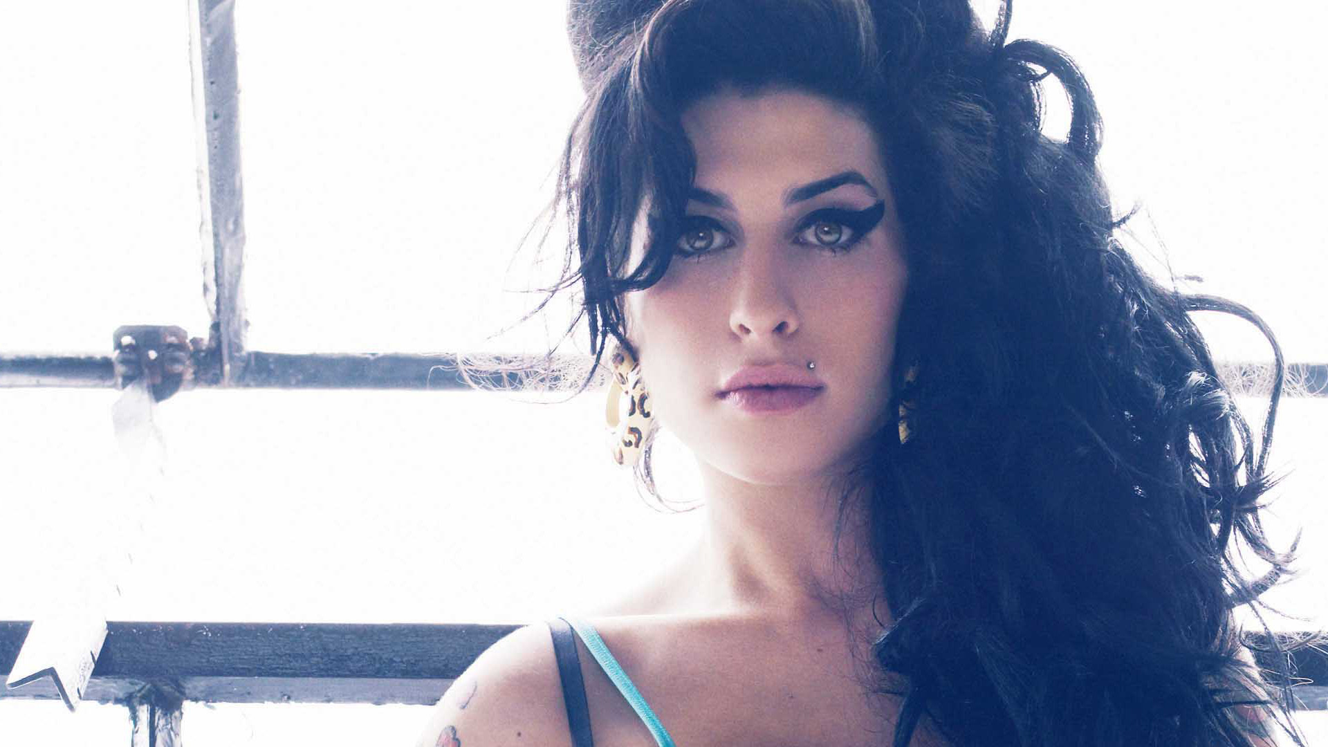 Amy Winehouse Wallpapers