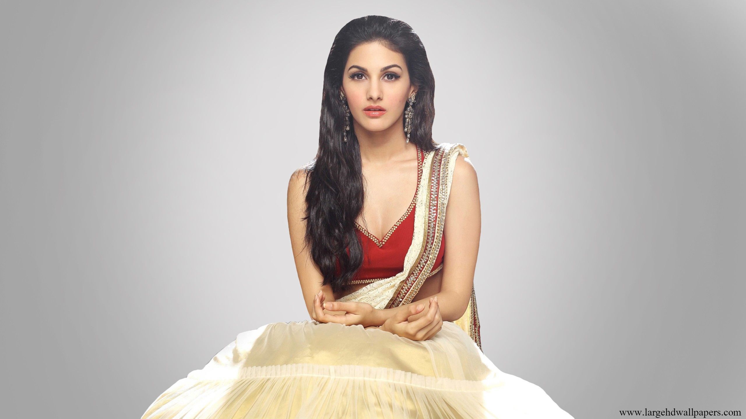 Amyra Dastur Wallpapers