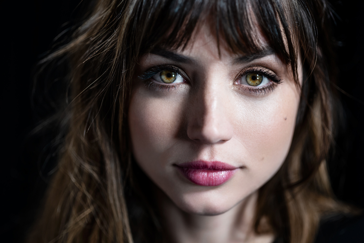 Ana de Armas Cuban Actress Lying Down Wallpapers