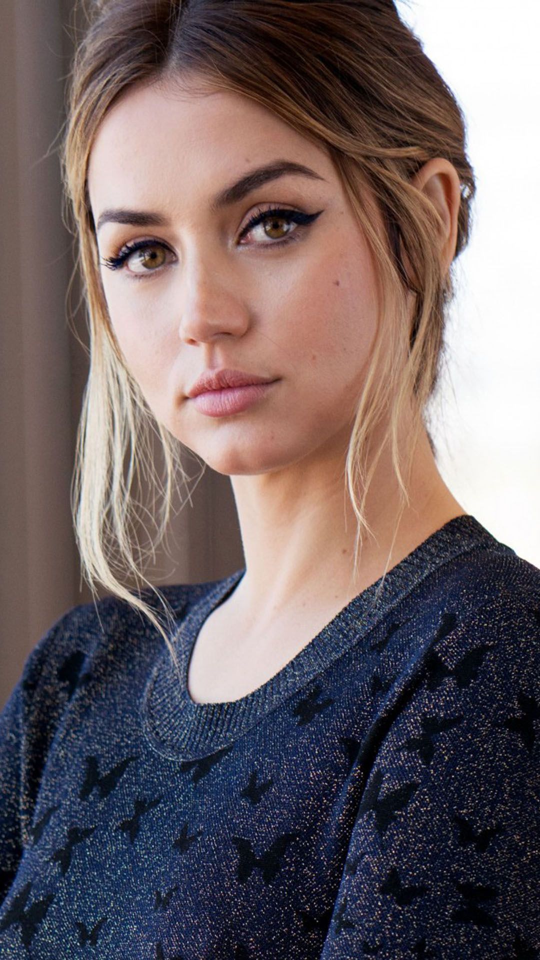 Ana De Armas New Wallpapers