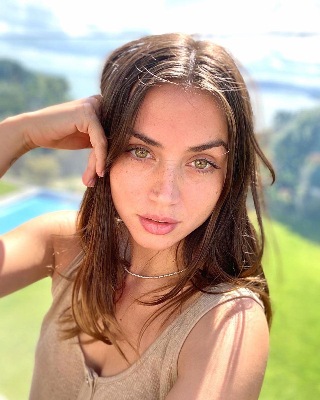 Ana de Armas Photoshoot 2020 Wallpapers