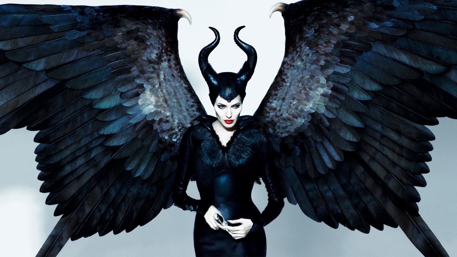 Angelina Jolie Maleficent Costume Wallpapers