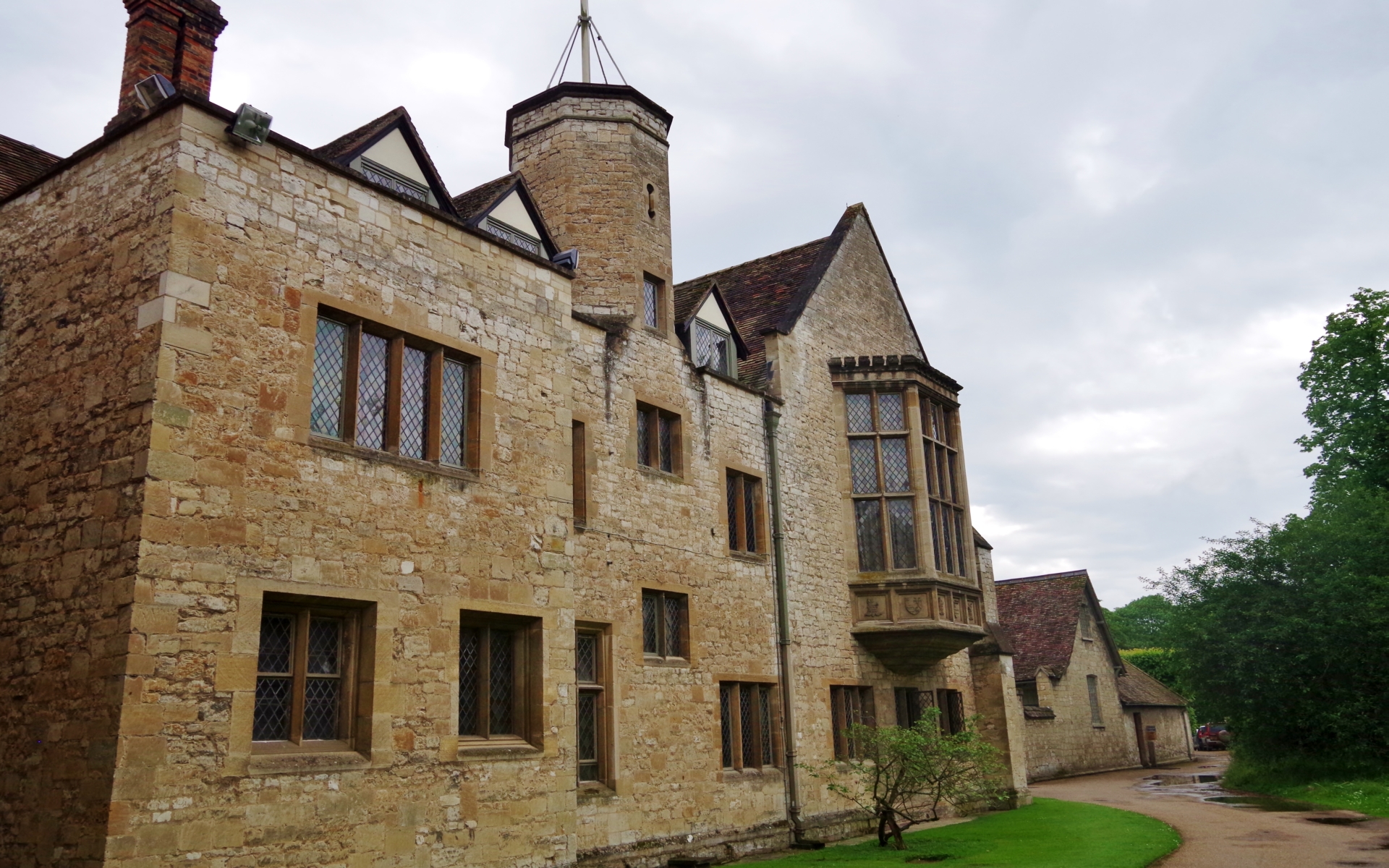 Anglesey Abbey Wallpapers