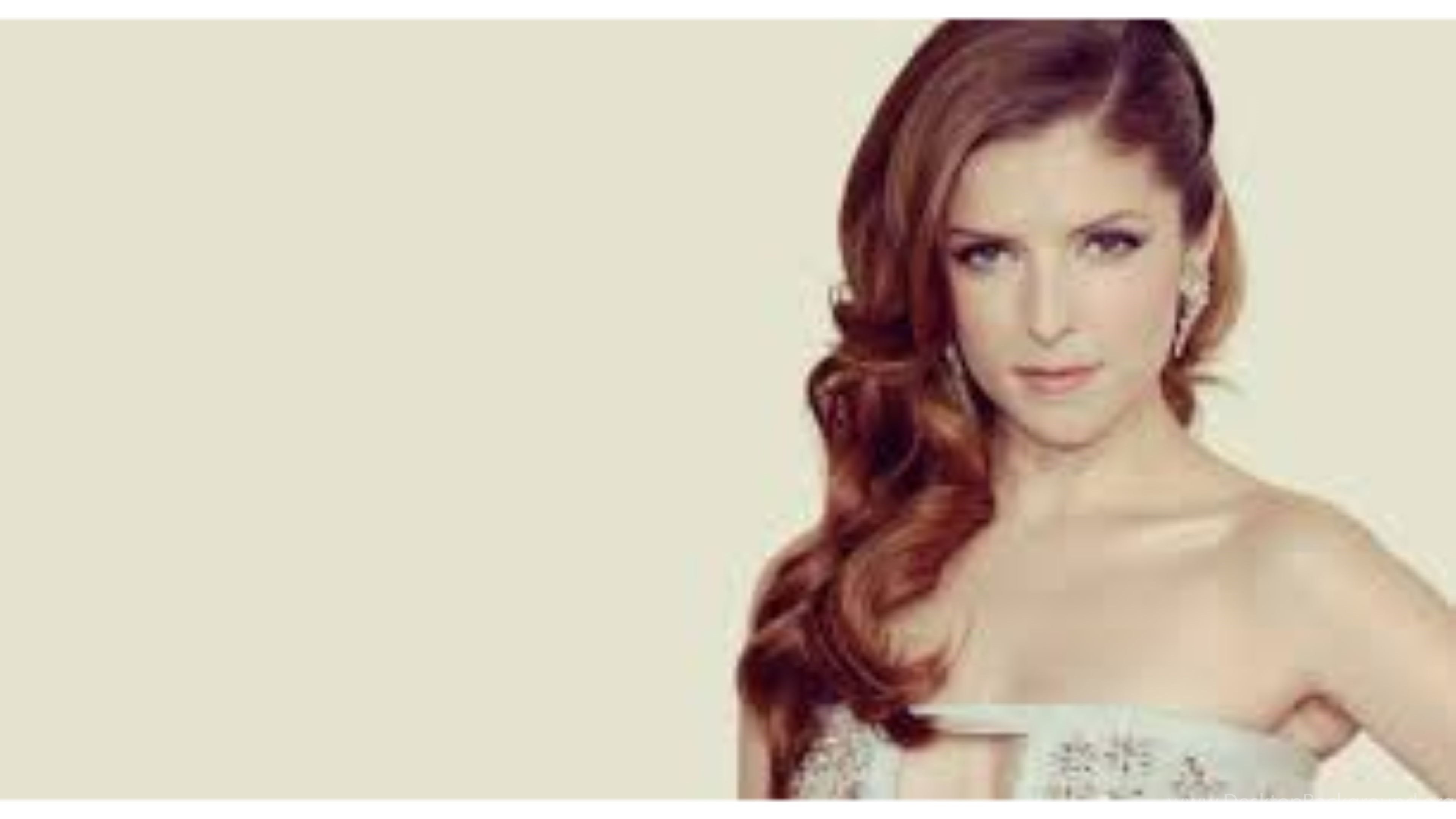 Anna Kendrick Wallpapers