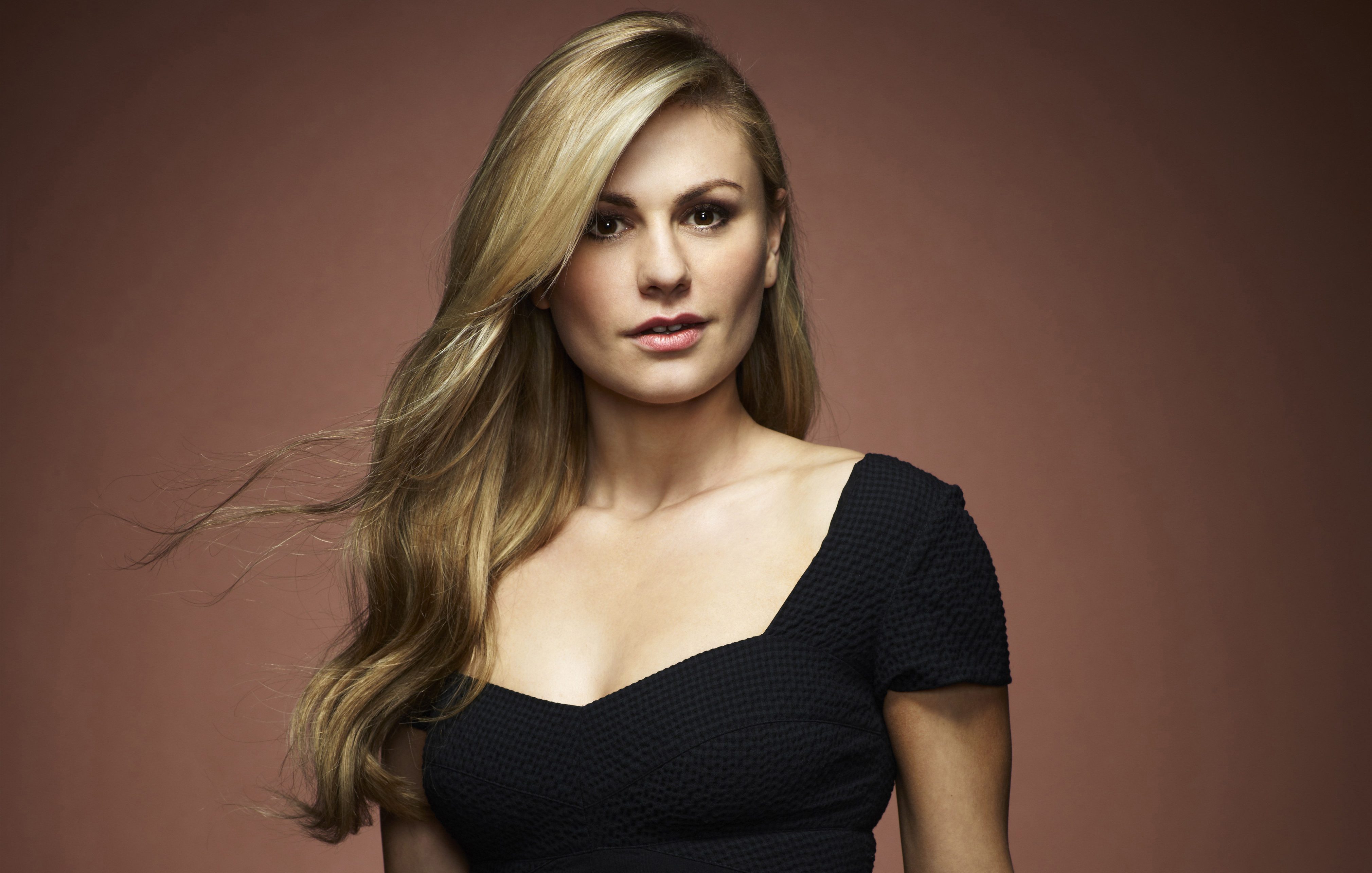 Anna Paquin Wallpapers