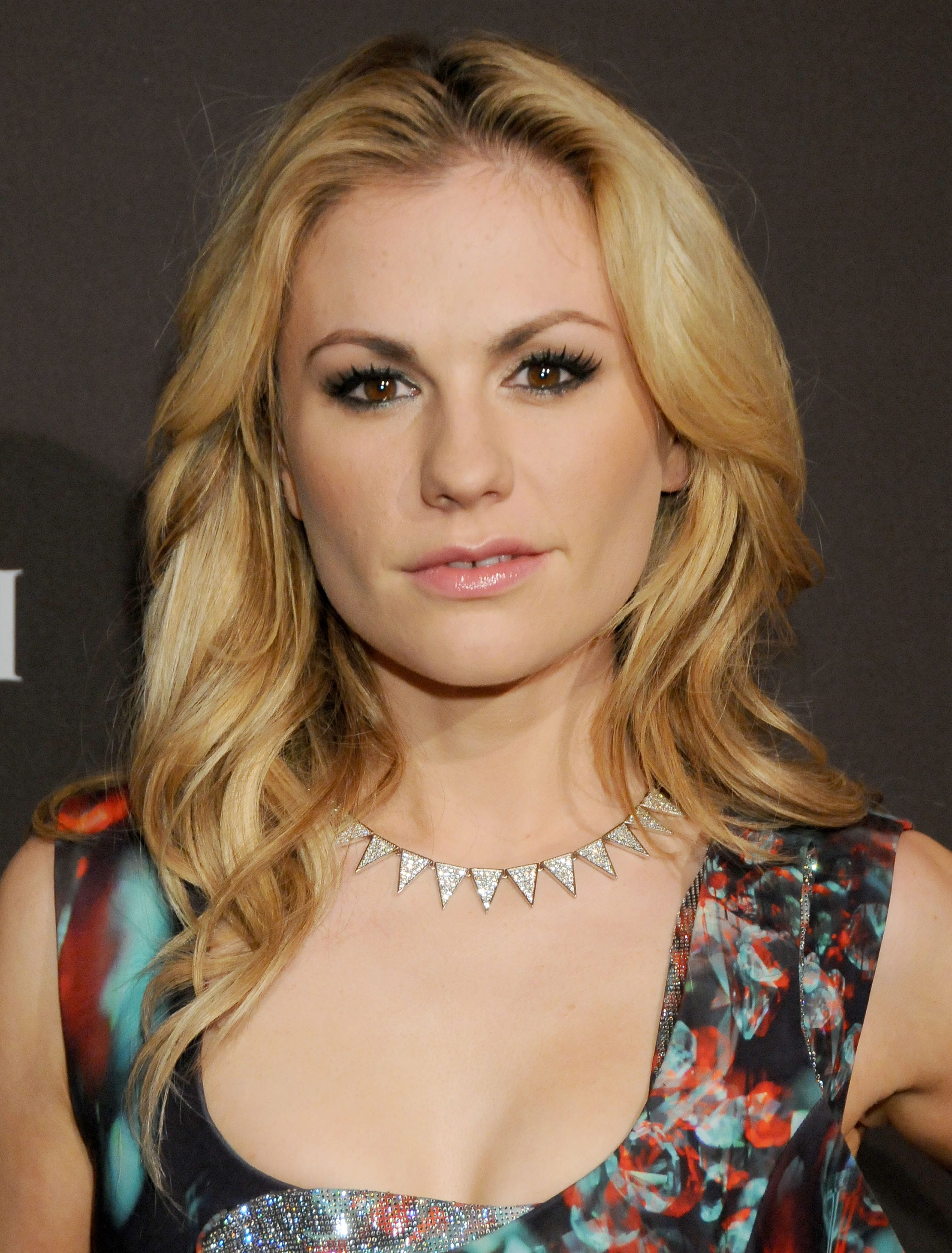 Anna Paquin Wallpapers