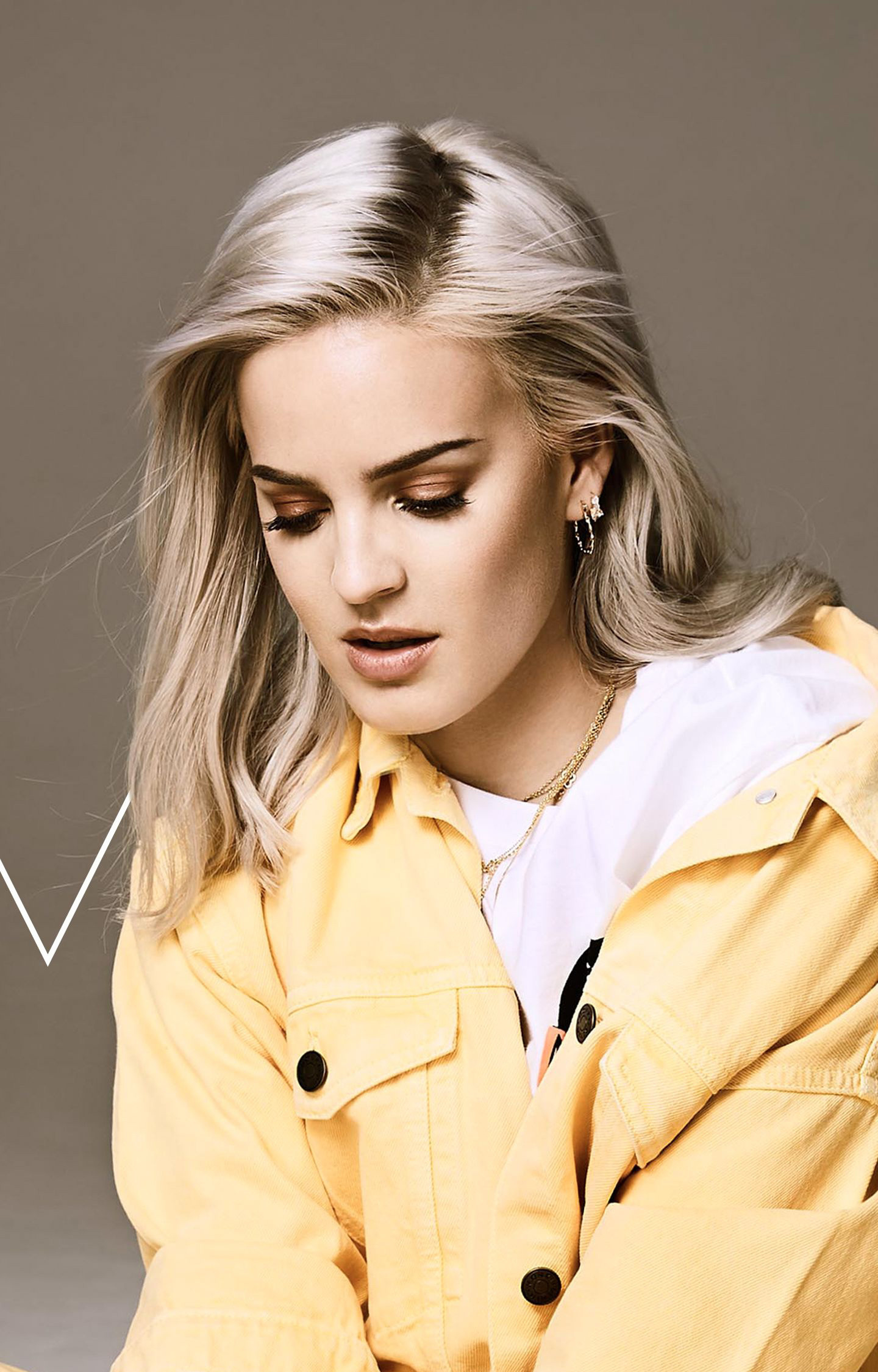 Anne-Marie Wallpapers