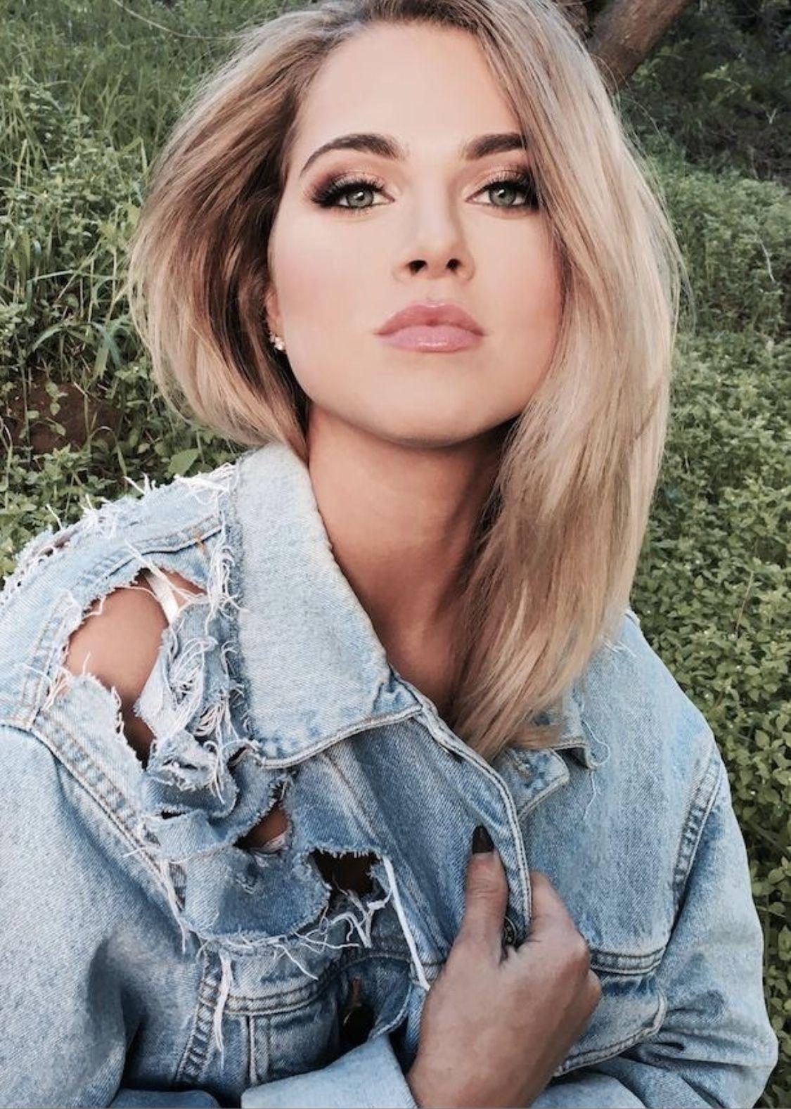 Anne Winters 2020 Wallpapers