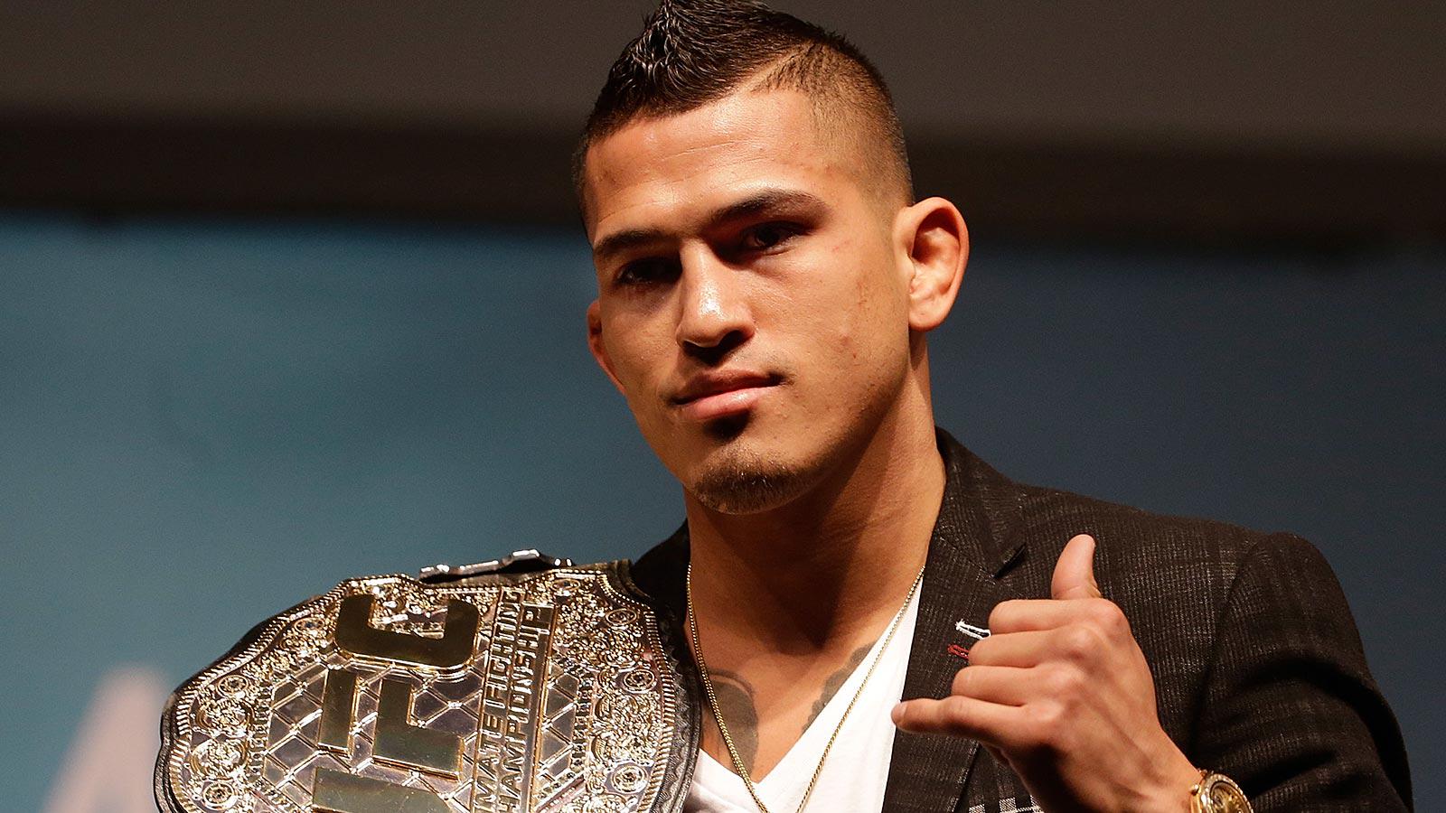 Anthony Pettis Wallpapers