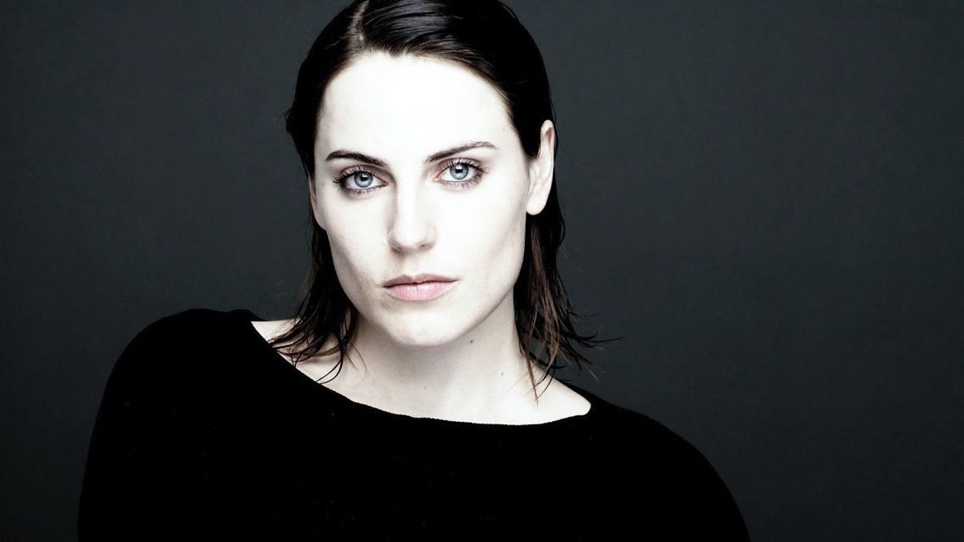 Antje Traue Wallpapers