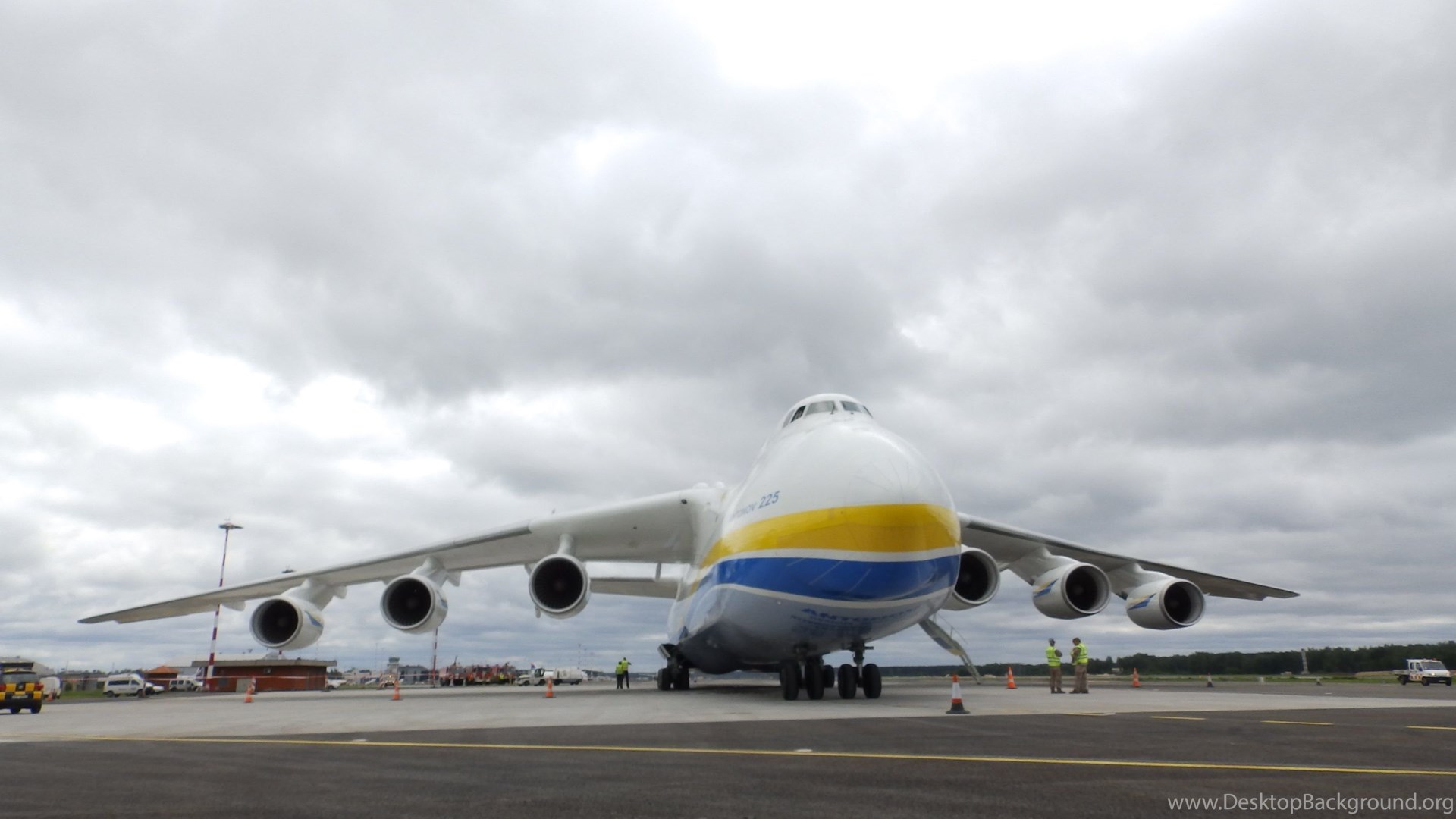 Antonov An-225 Mriya Wallpapers