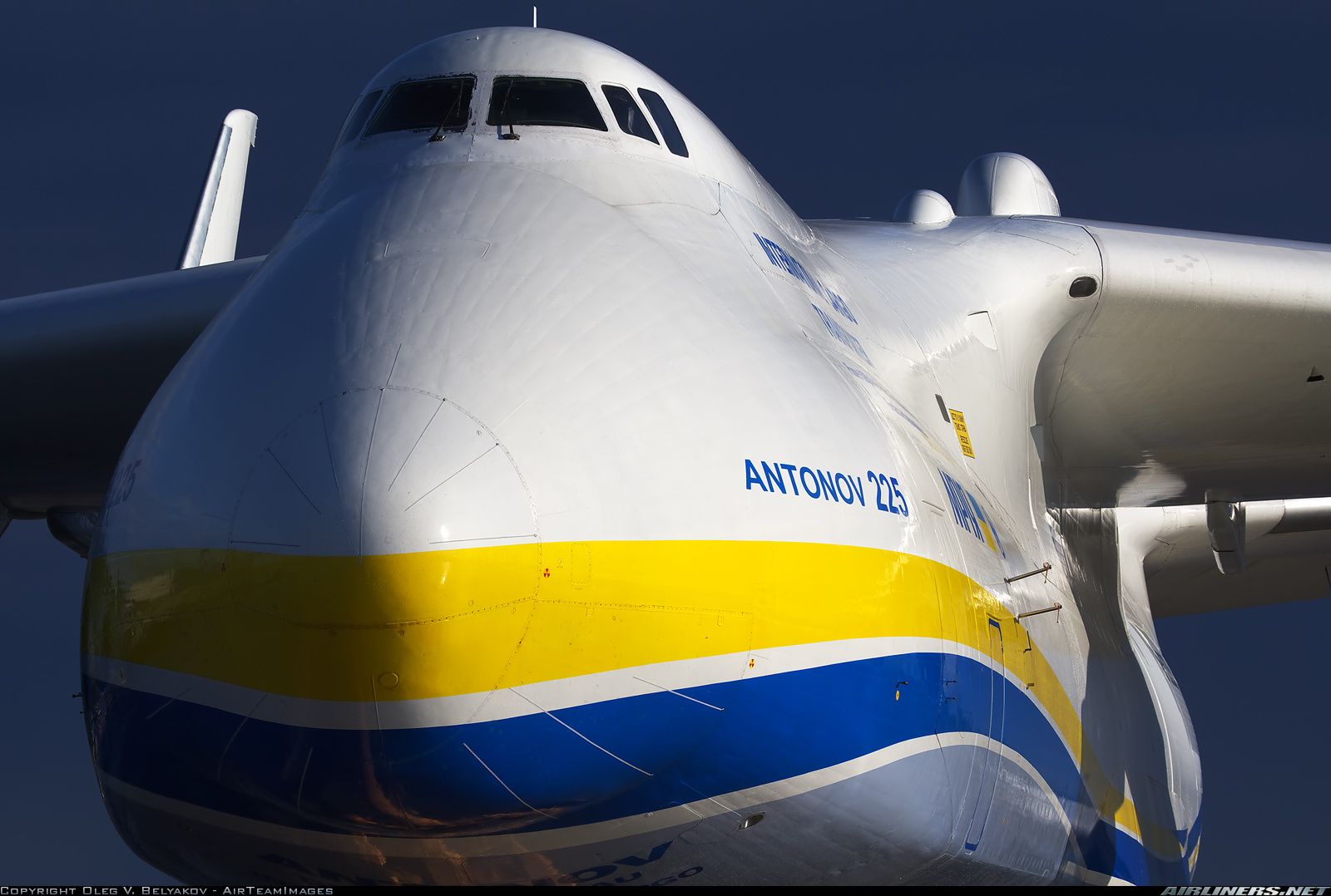 Antonov An-225 Mriya Wallpapers