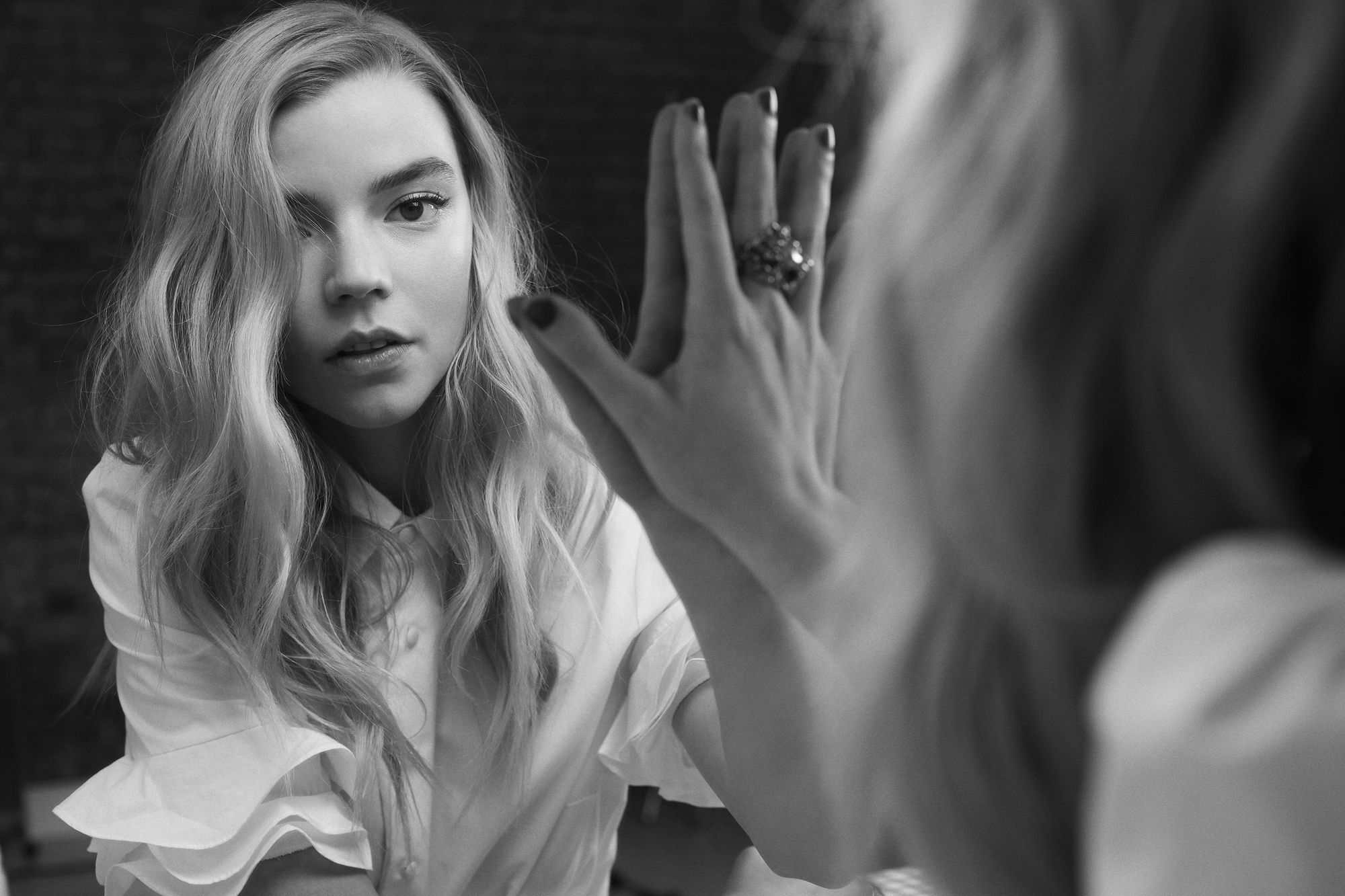 Anya Taylor Joy Monochrome Wallpapers