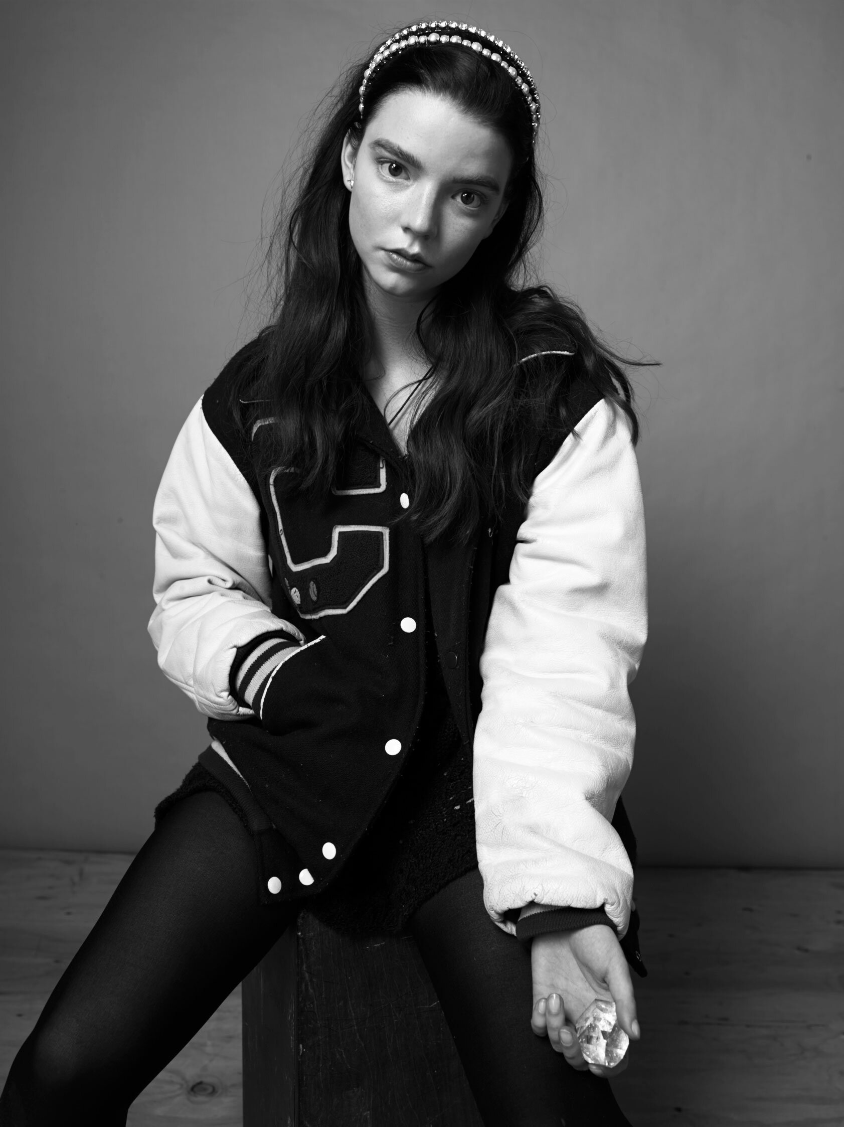 Anya Taylor Joy Monochrome Wallpapers