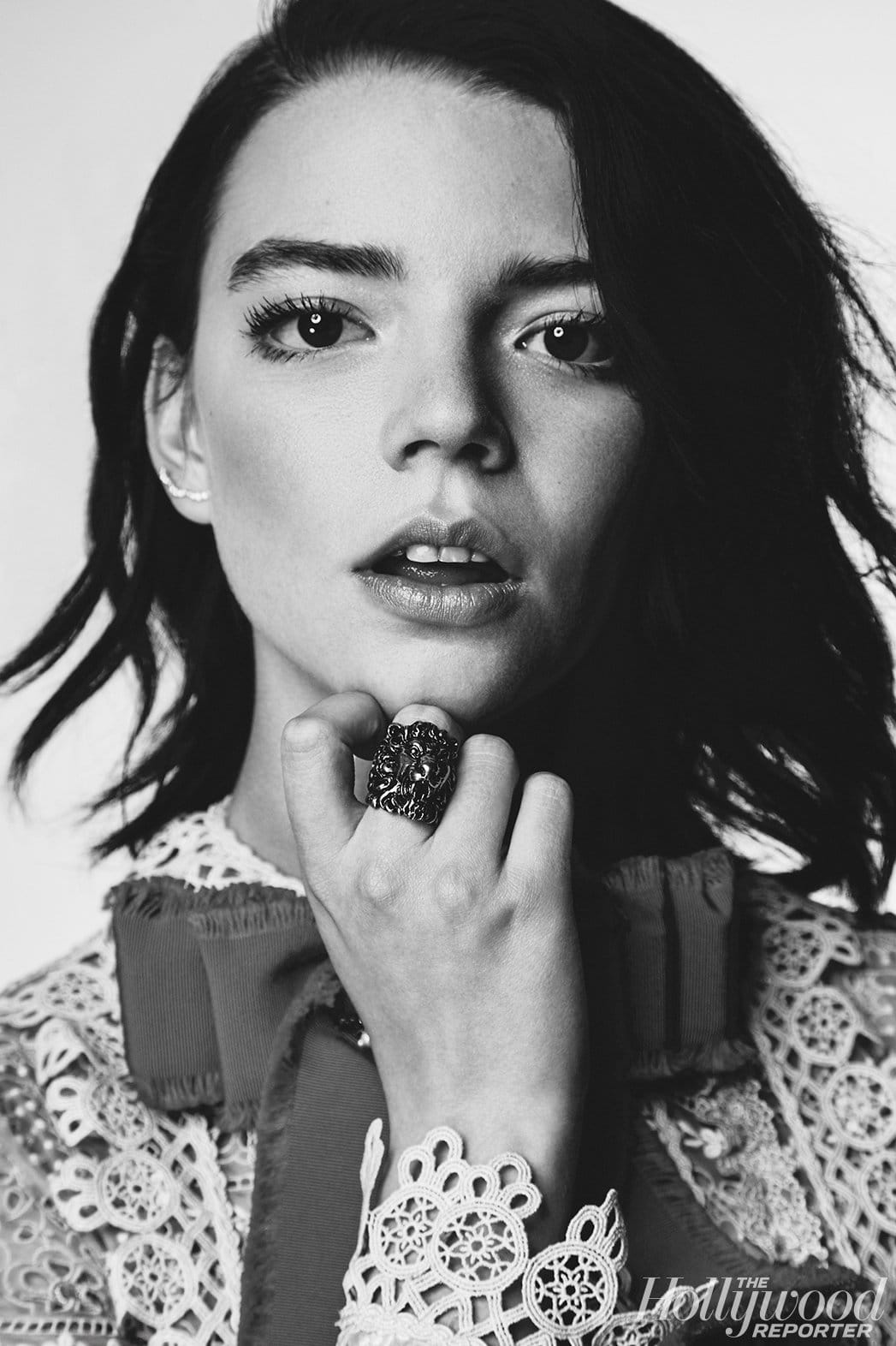 Anya Taylor Joy Monochrome Wallpapers