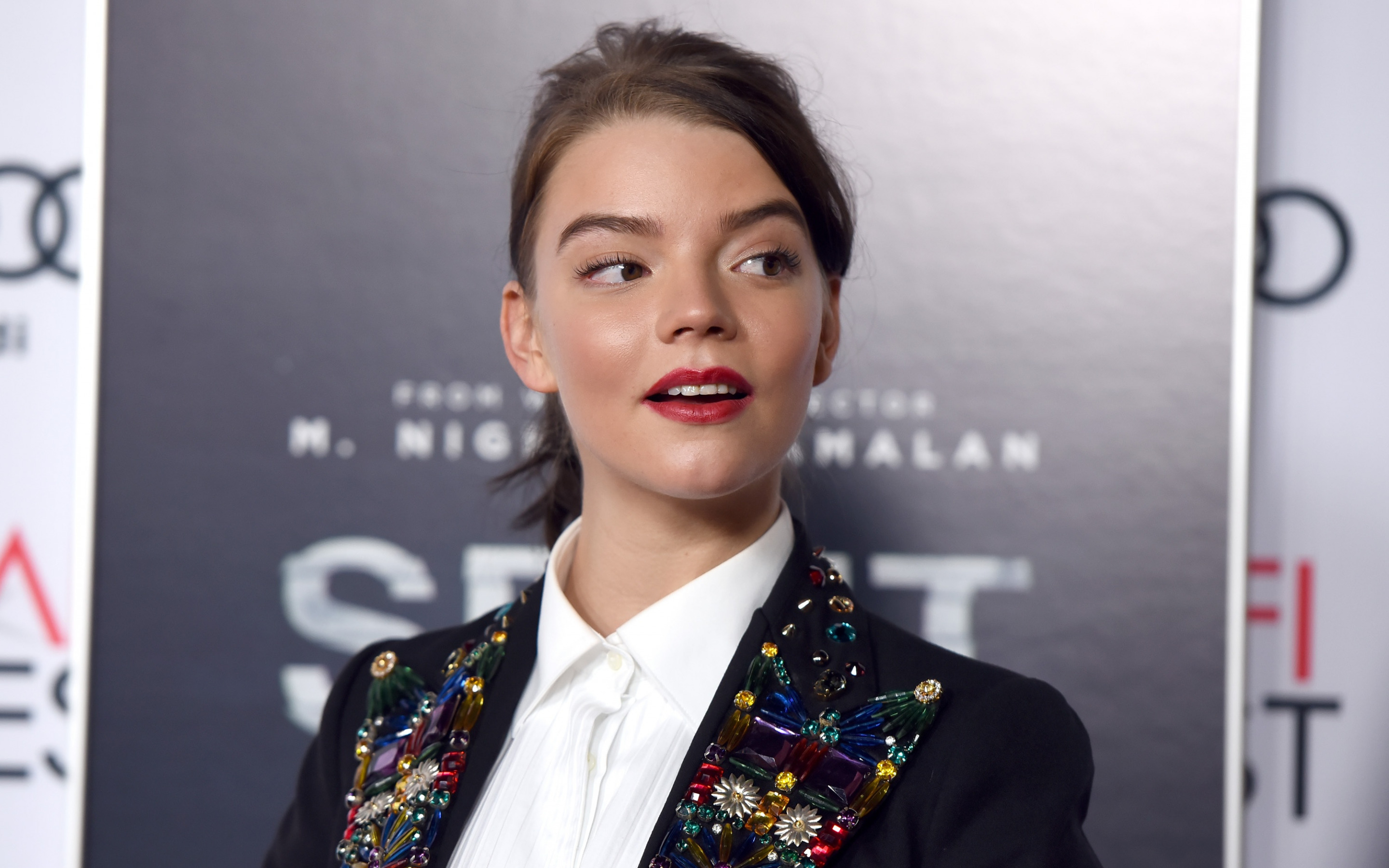 Anya Taylor Joy Portrait Wallpapers