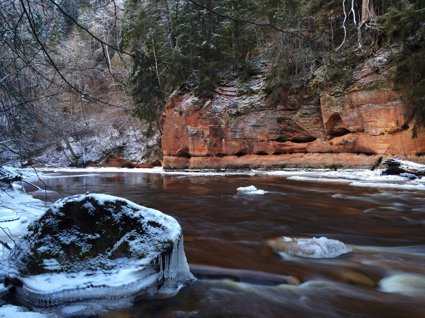 Apple Ios 10 Mountain River Wallpapers