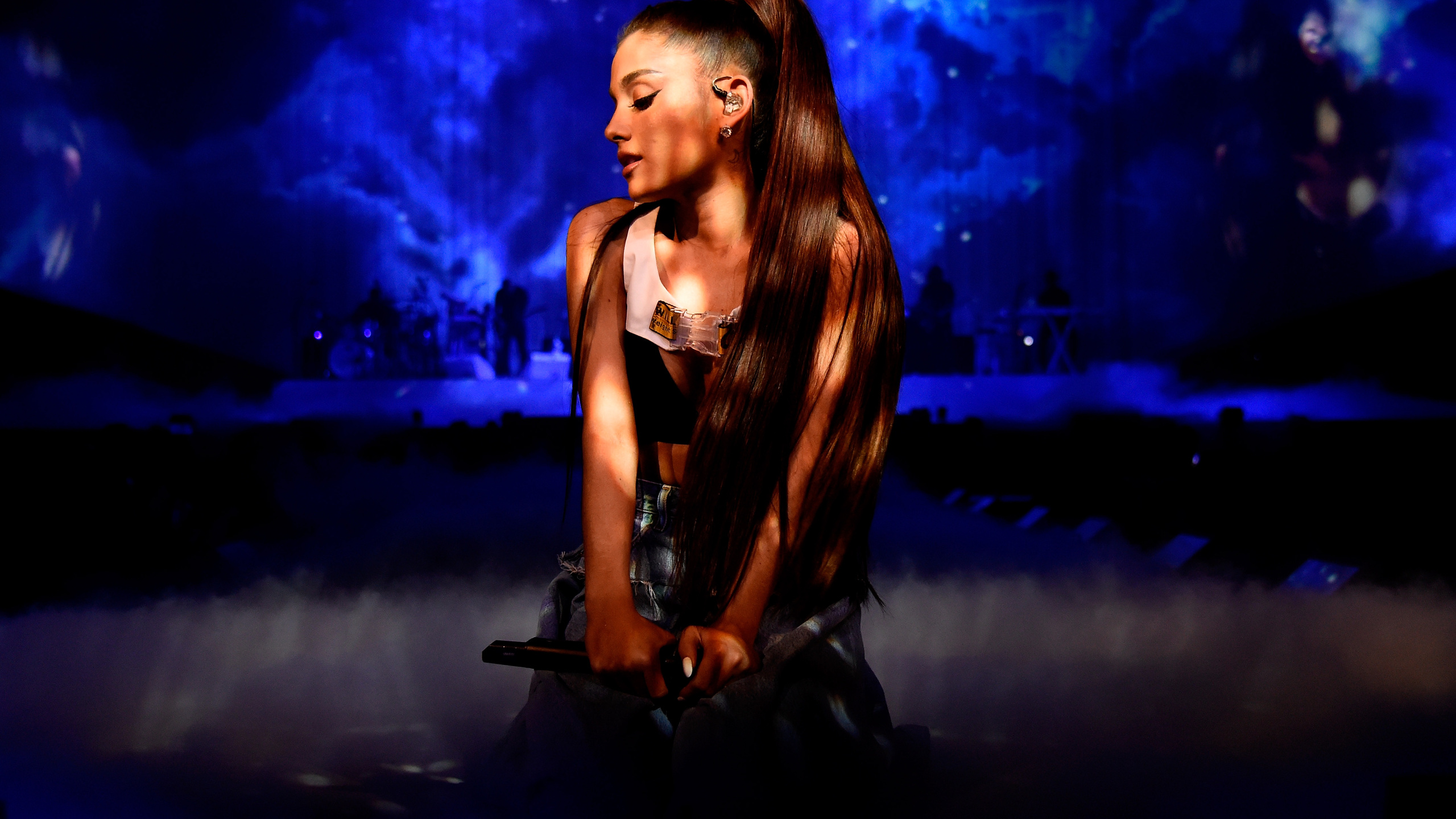 Ariana Grande 2017 Wallpapers