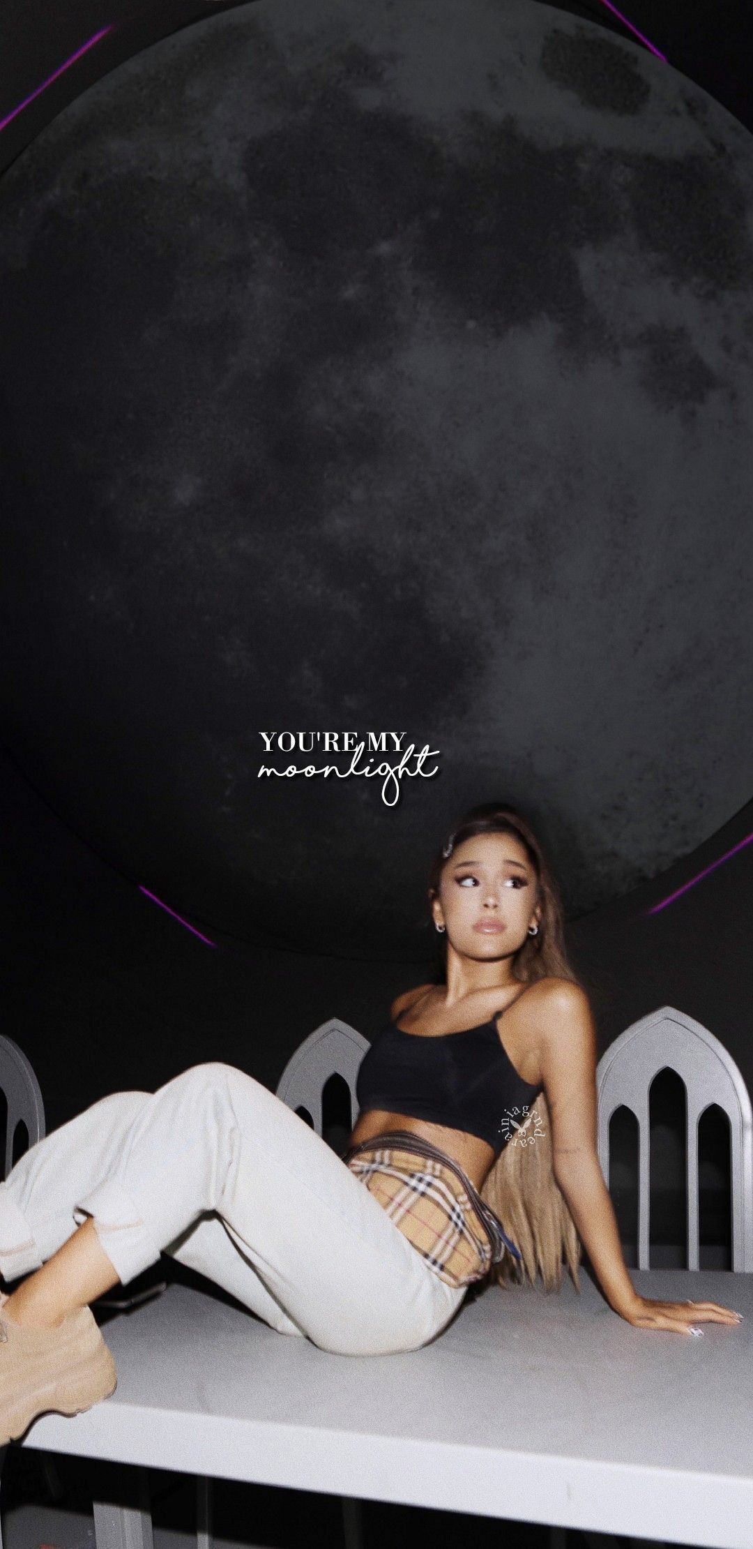 Ariana Grande 2017 Wallpapers