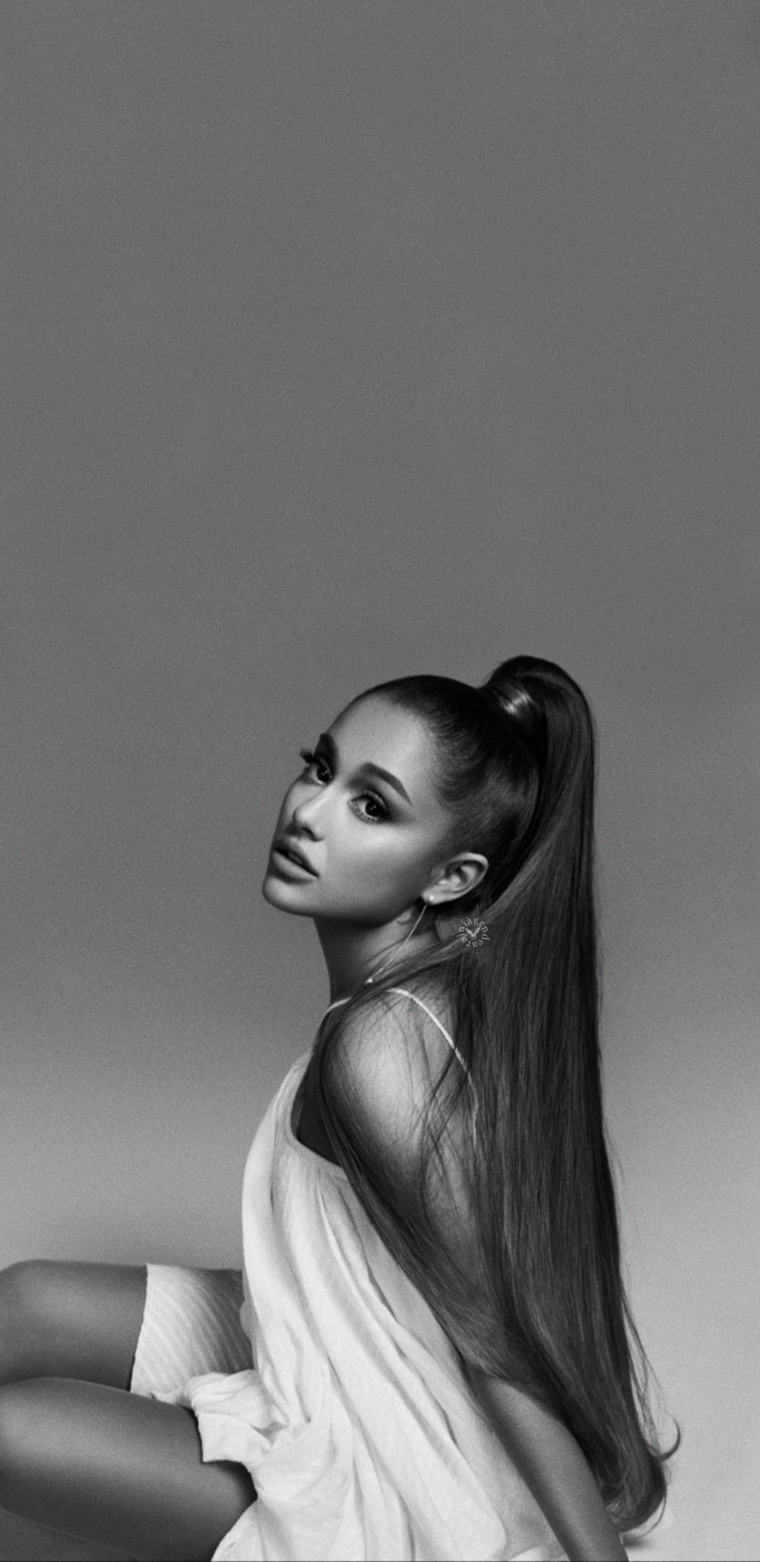 Ariana Grande 2018 Wallpapers