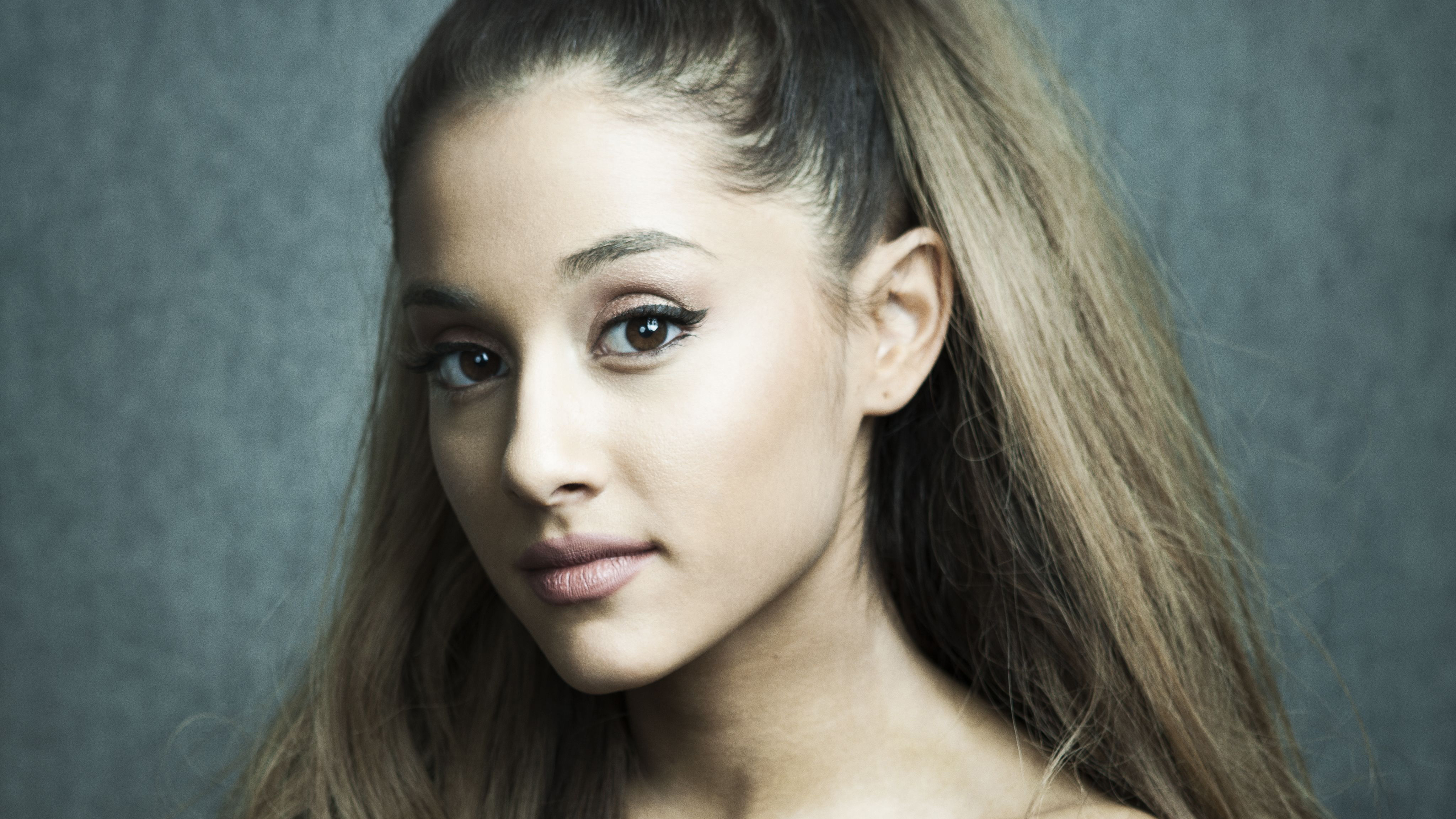 ariana grande 2019 Wallpapers