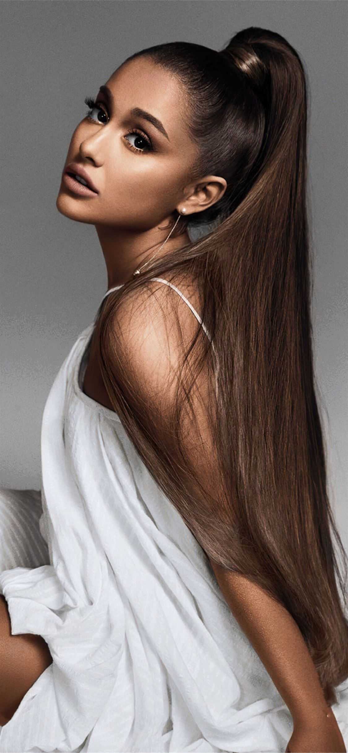 ariana grande 2021 Wallpapers