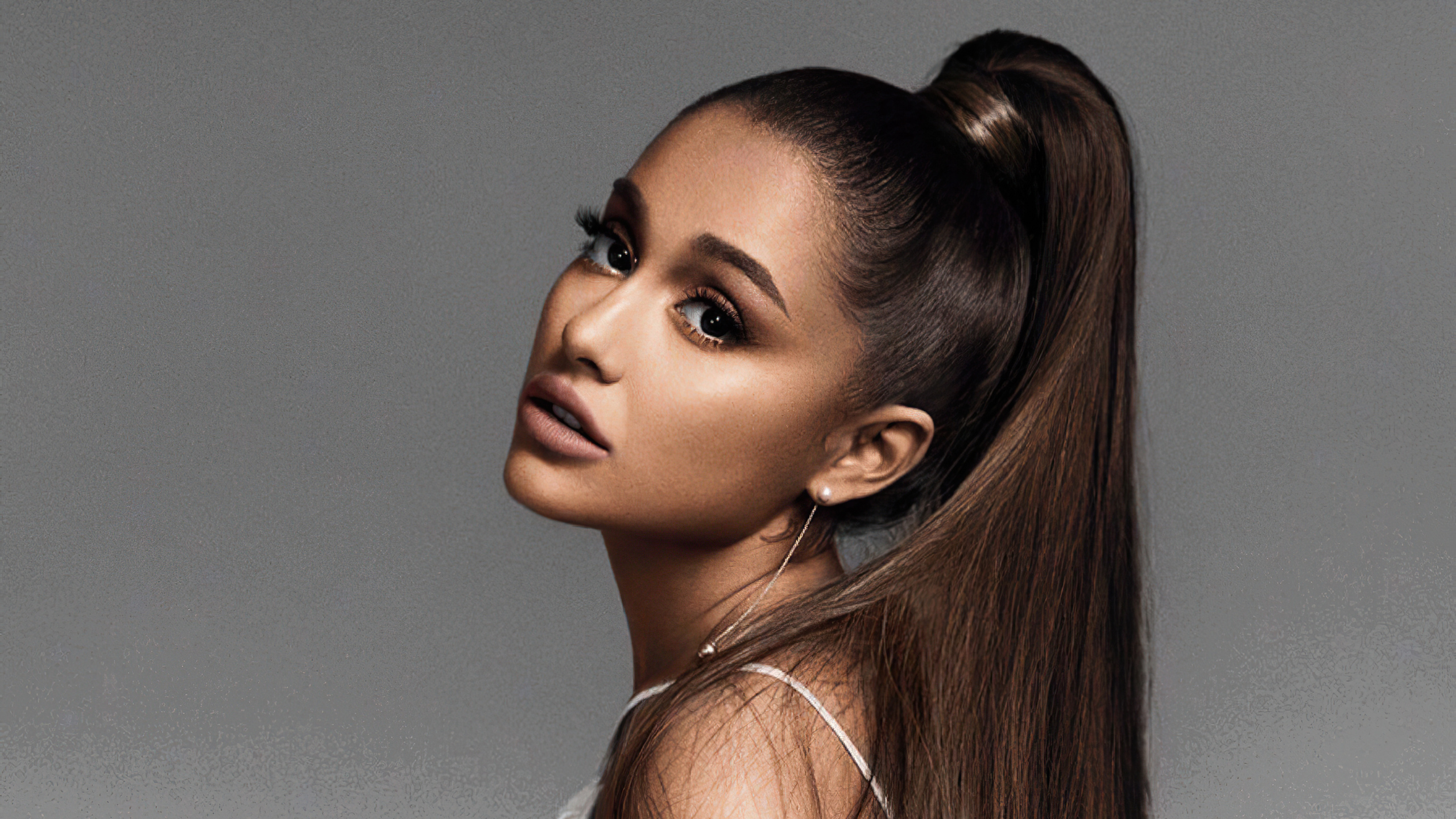 ariana grande hd Wallpapers