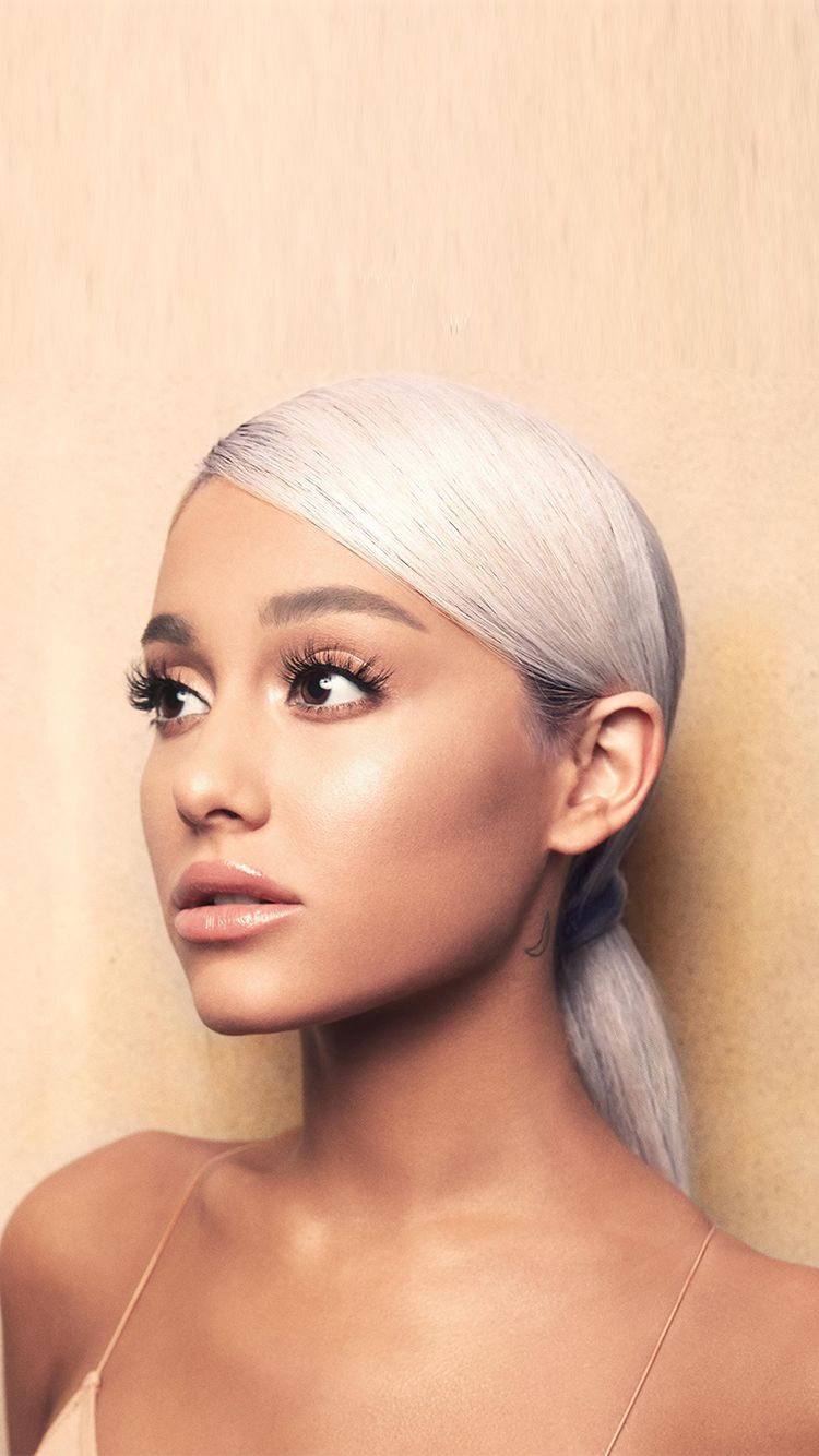 ariana grande iphone Wallpapers